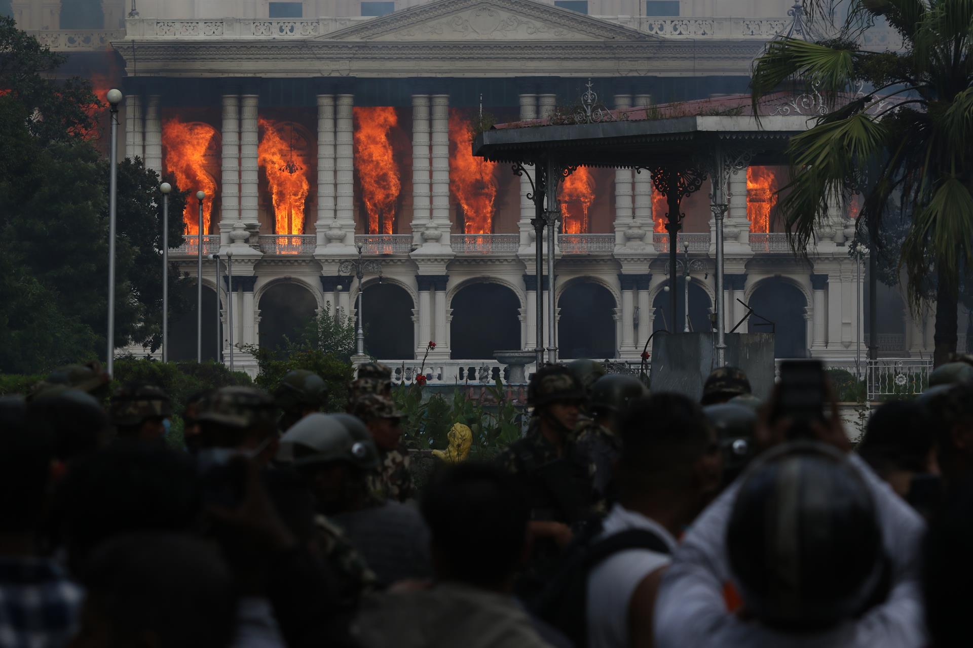 Los desafíos del nuevo gobierno interino de Nepal  tras las protestas