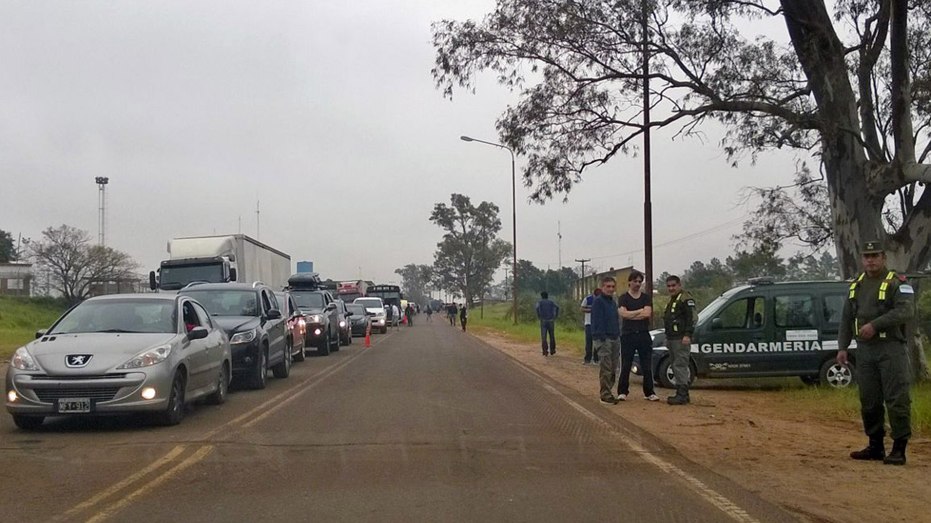 Uruguaiana, en la frontera entre Argentina y Brasil. Ya no se permitirá el ingreso al país por vías terrestres 