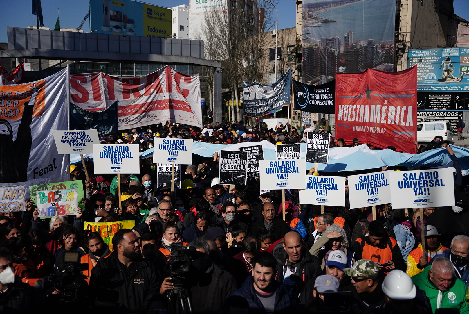 La semana pasada los manifestantes reclamaron por mejores salarios, jubilaciones y más planes sociales. (Franco Fafasuli)