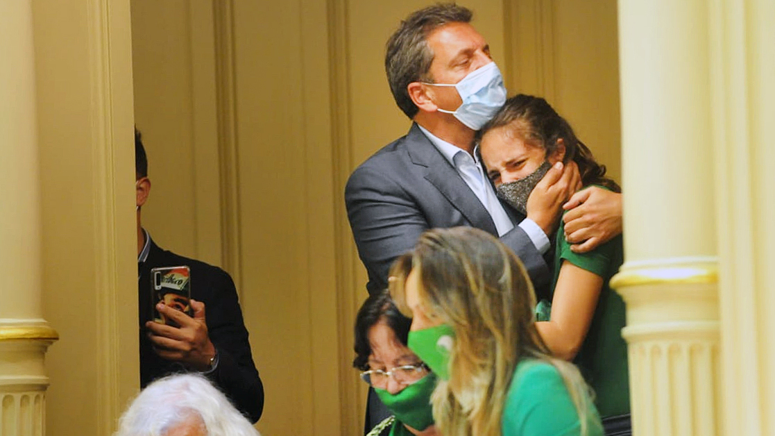 Sergio Massa junto a su familia participó de la histórica sesión desde uno de los palcos