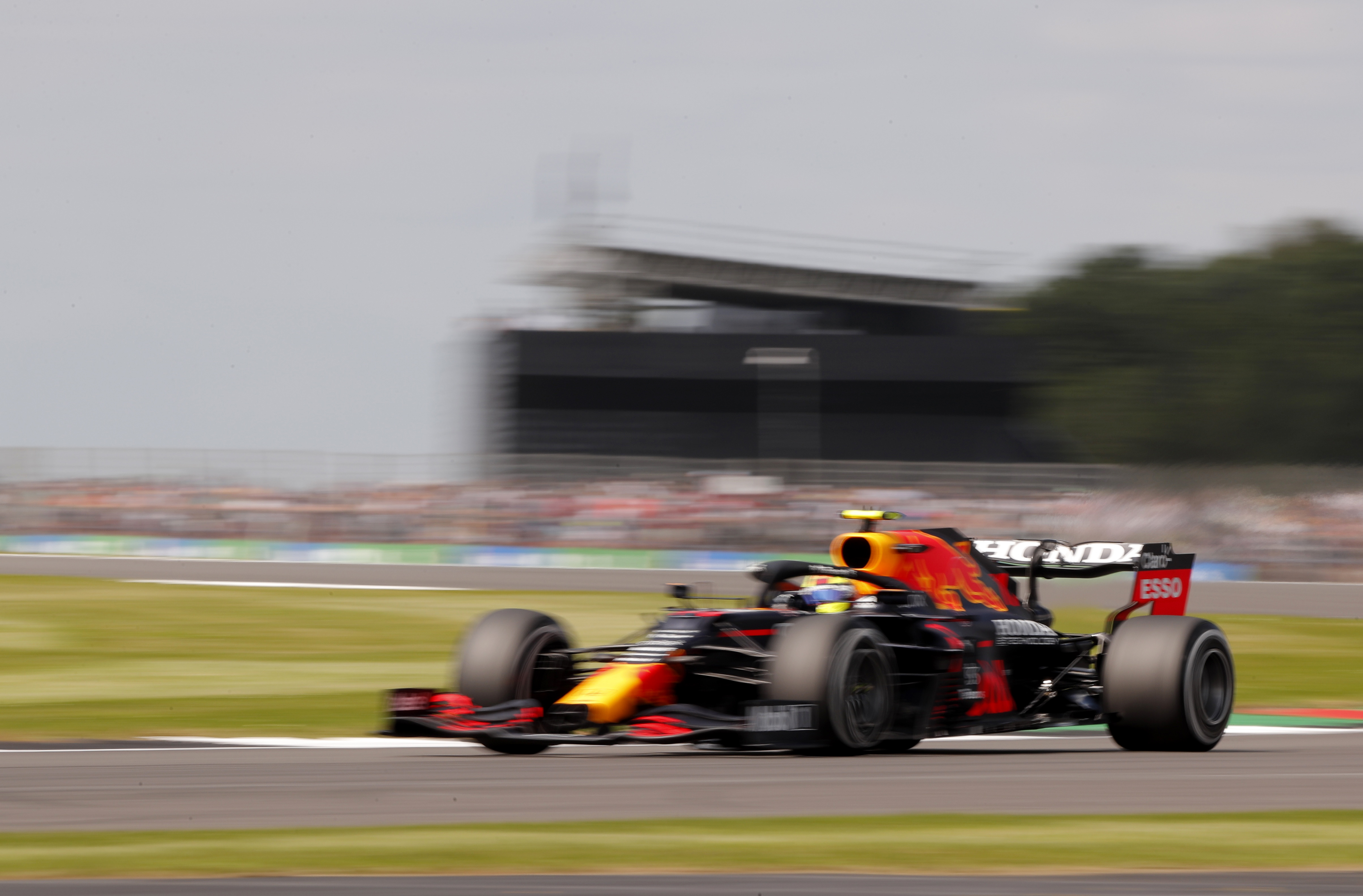 F1: Hamilton conquistó el GP de Gran Bretaña, mal fin de semana para Checo Pérez y Red Bull