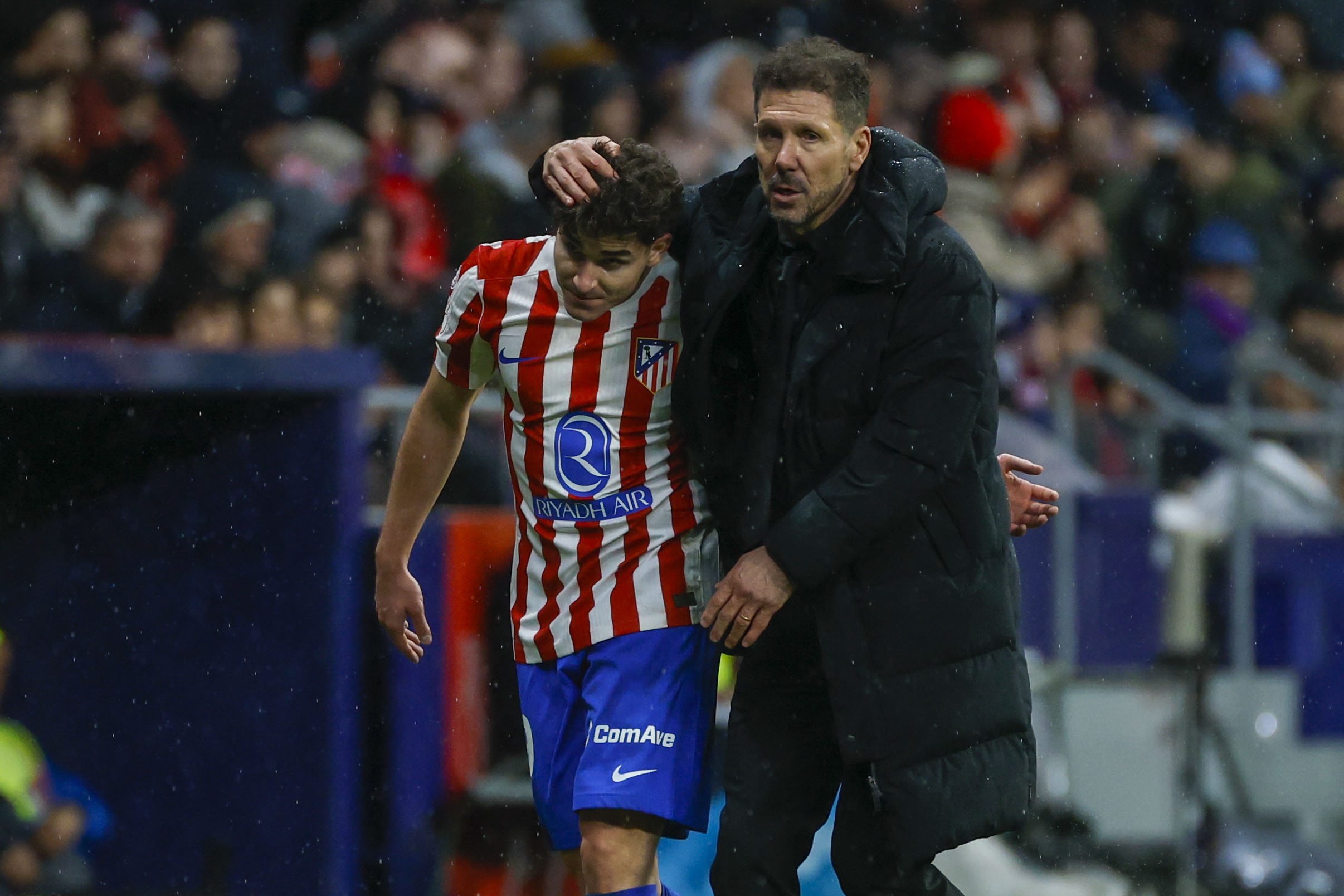 Nuevo cap&iacute;tulo por el futuro de Juli&aacute;n &Aacute;lvarez: la sentencia del Cholo Simeone en medio de la puja entre Barcelona y Atl&eacute;tico de Madrid