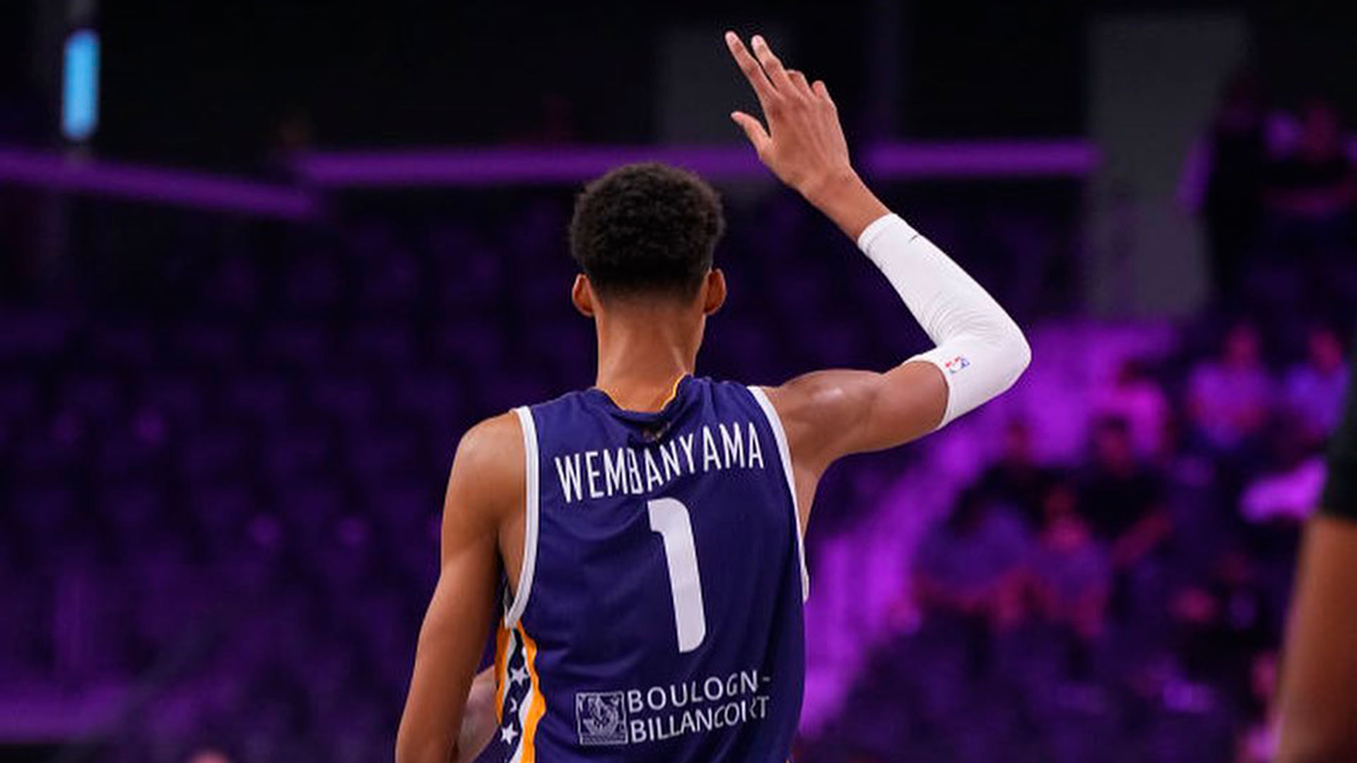 Victor Wembanyama llamó la atención de LeBron James. ¿Nace una nueva estrella en la NBA?