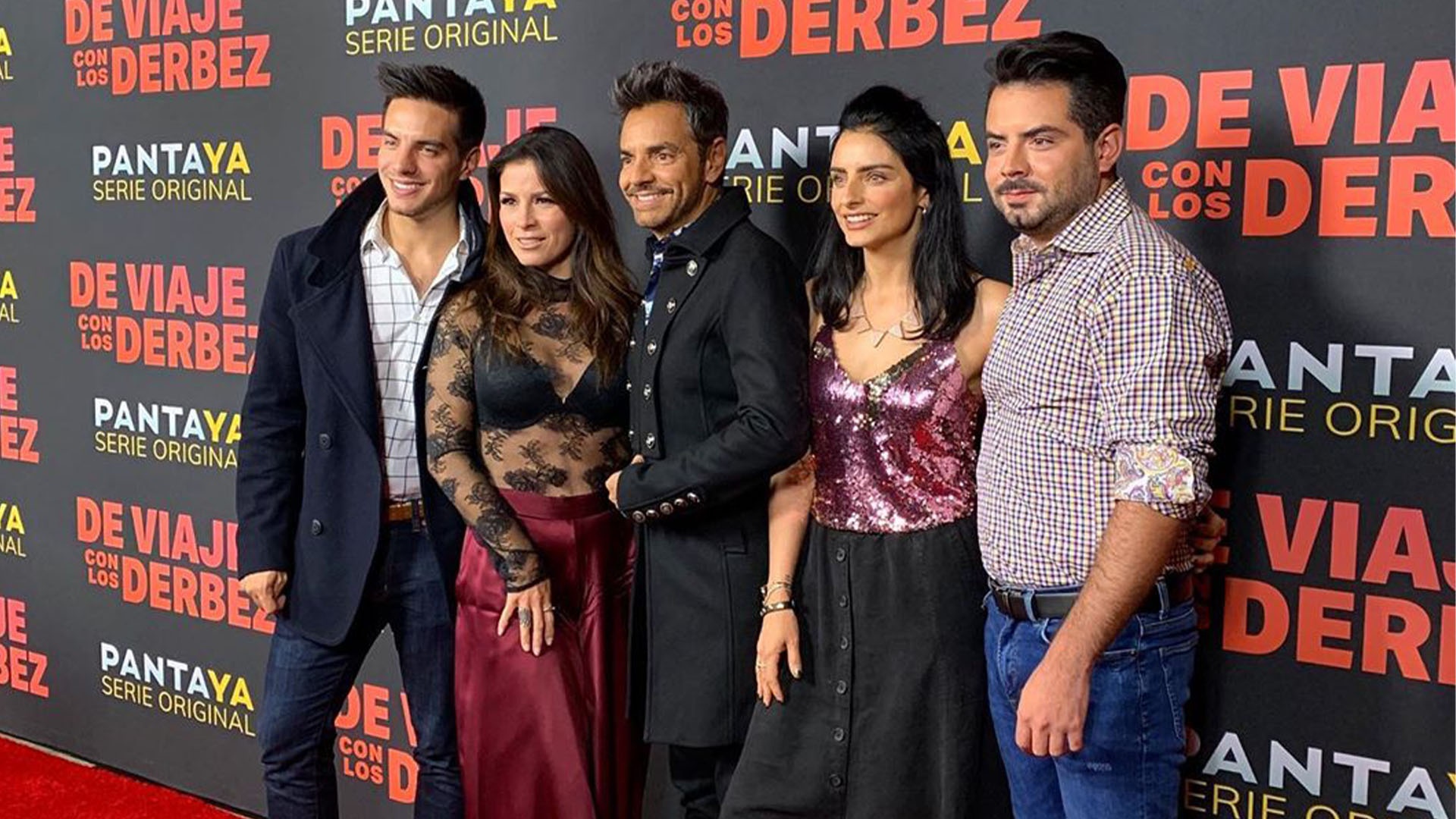 Los Derbez han incursionado en el cine, la comedia y la música (Foto: Instagram@ederbez)