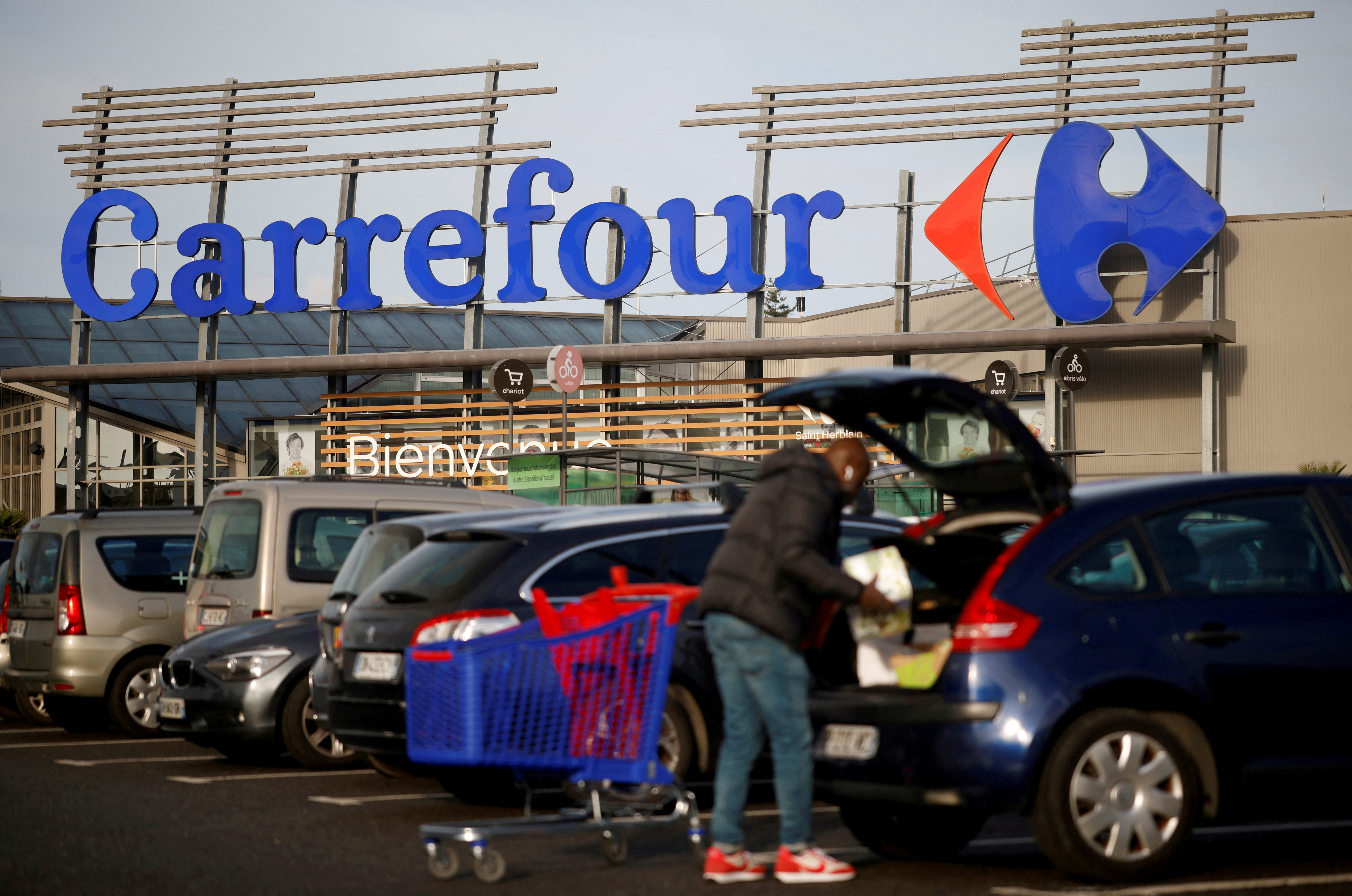 Carrefour organiza mesas redondas con clientes franceses todos los miércoles para saber qué productos les gustaría tener en oferta