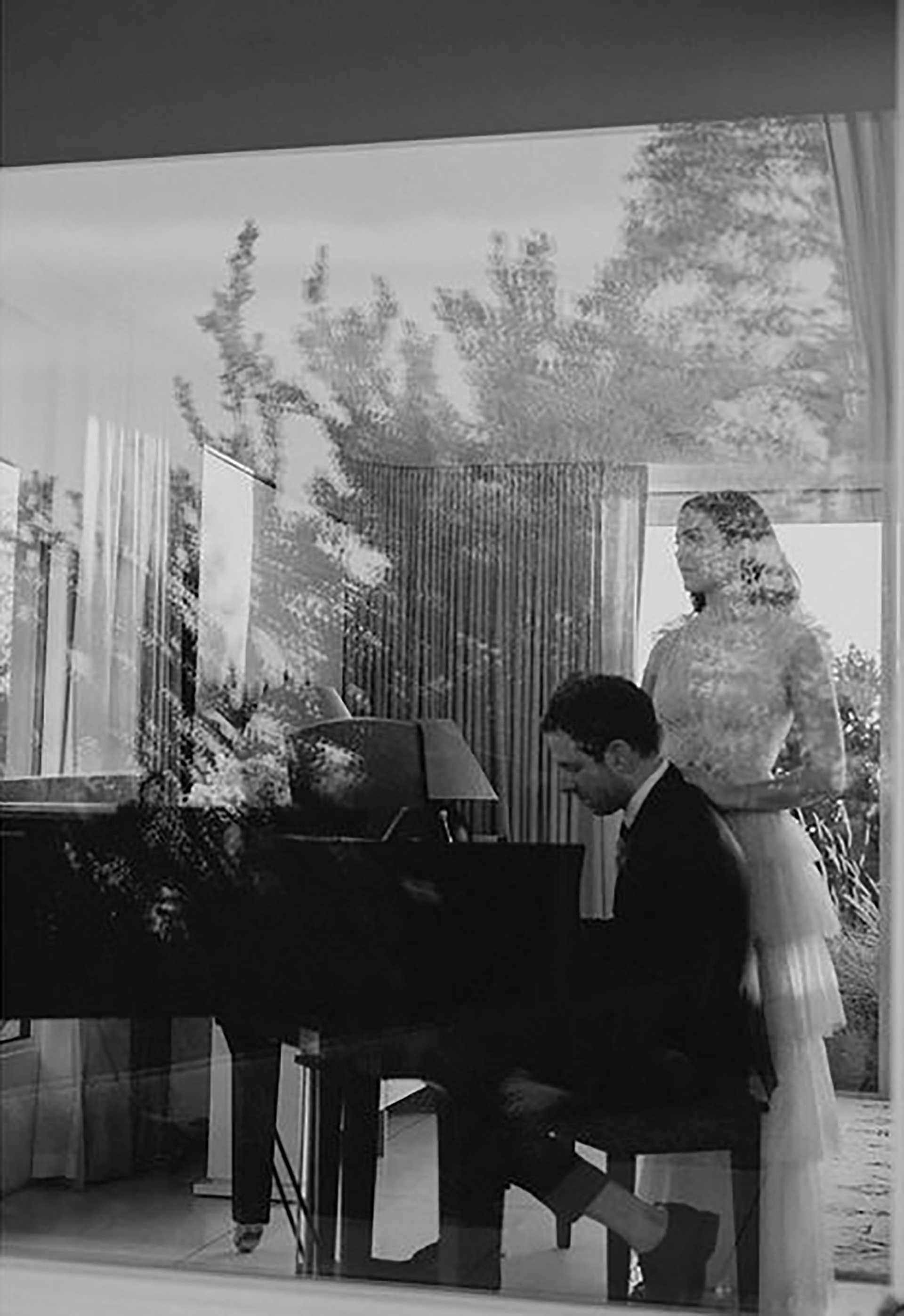 Mandy Moore el día de su boda con su marido Taylor Goldsmith (IG / mandymooremm)