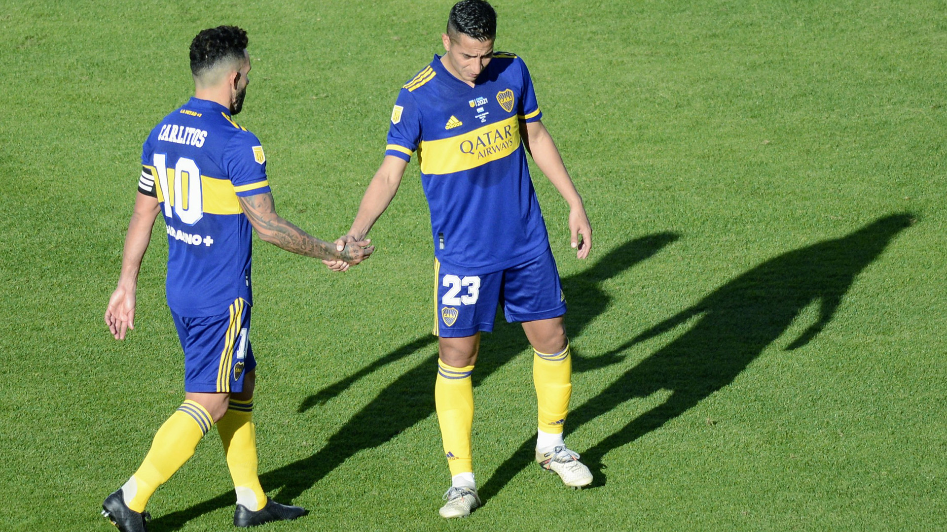 Tevez y González, los dos que fallaron en Boca (Foto Baires)