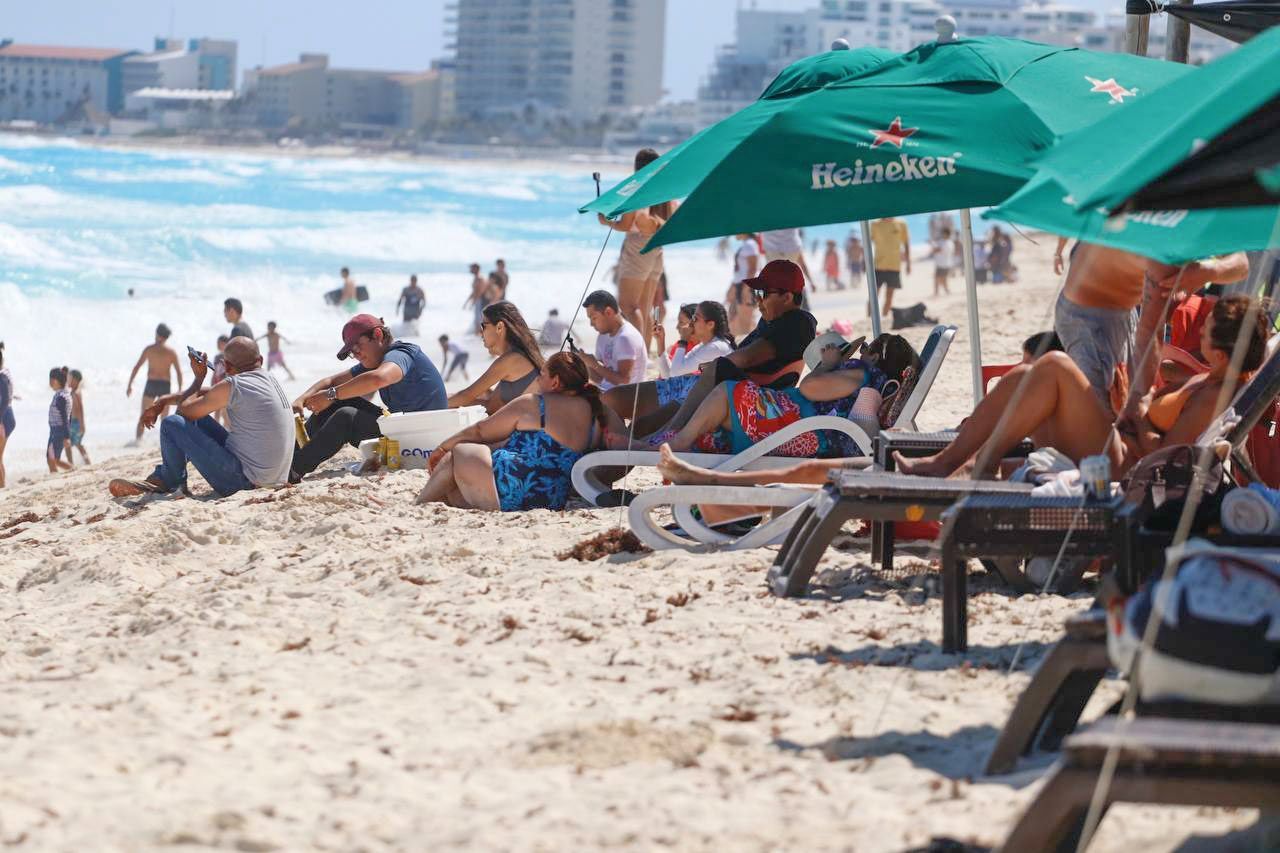 Así justificó el gobierno de México el contagio masivo de turistas argentinos en Quintana Roo

FOTO: ELIZABETH RUÍZ /CUARTOSCURO.COM