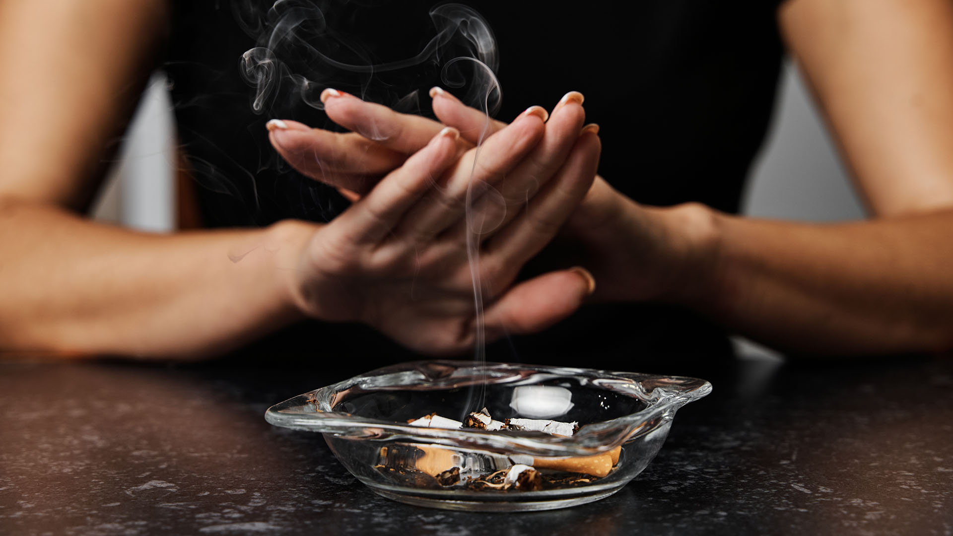 Alcohol y tabaco: cuál es el papel de la genética en el abuso de sustancias, según la ciencia