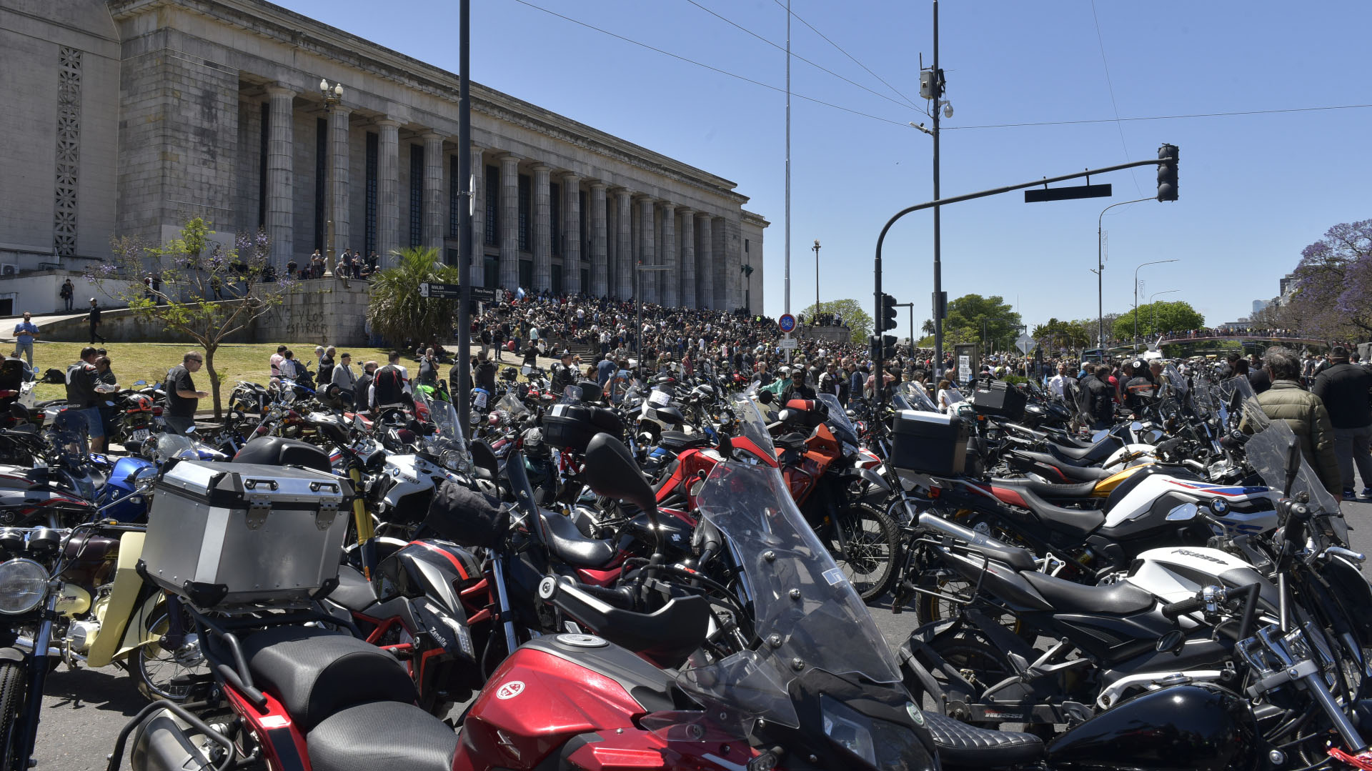 La marcha de los motociclistas en Recoleta