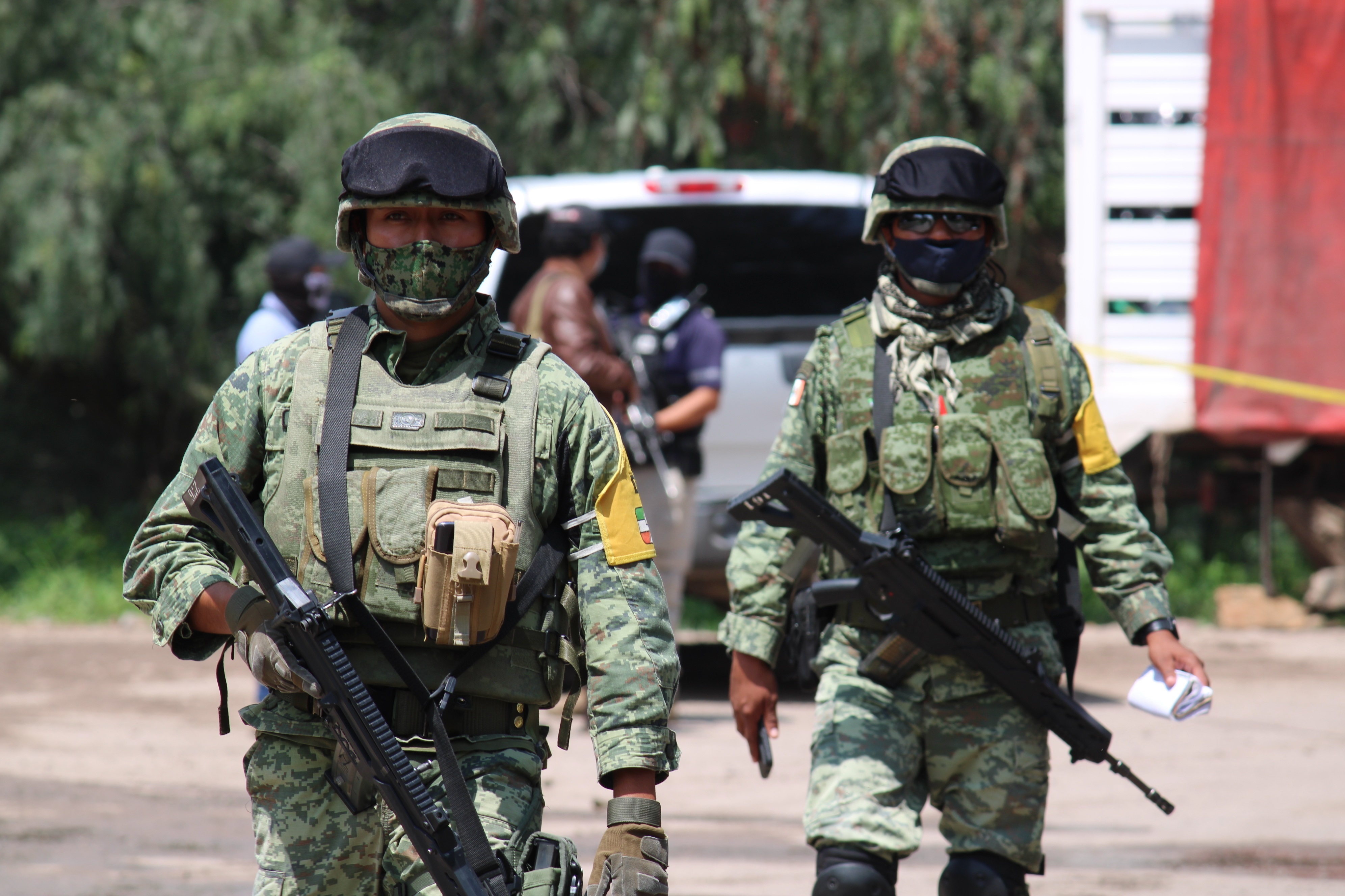 Efectivos del Ej&#233;rcito Mexicano y Guardia Civil realizan operativos el 1 de septiembre en la comunidad de San Antonio de Morales, en el estado de Guanajuato (M&#233;xico). EFE/STR
