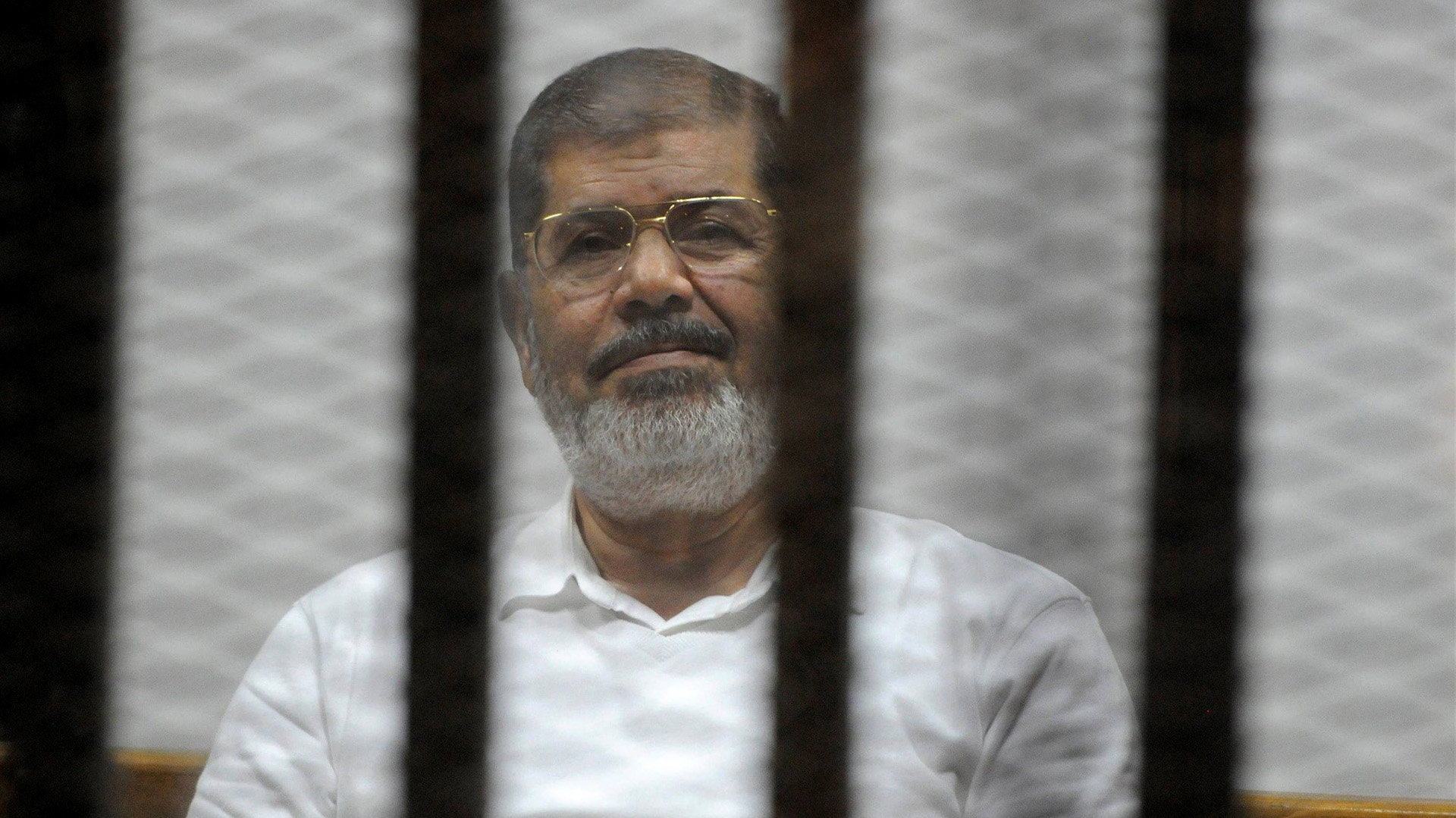 Mohammed Morsi, tras ser derrocado y arrestado (Reuters)