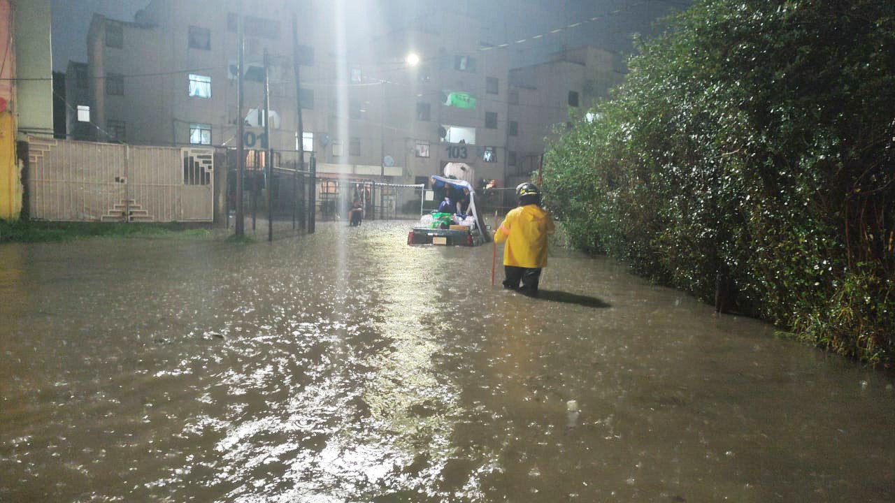 Desbordamiento De Río Alseseca Y Familias Atrapadas Así Se Vivieron Las Intensas Lluvias En 9573