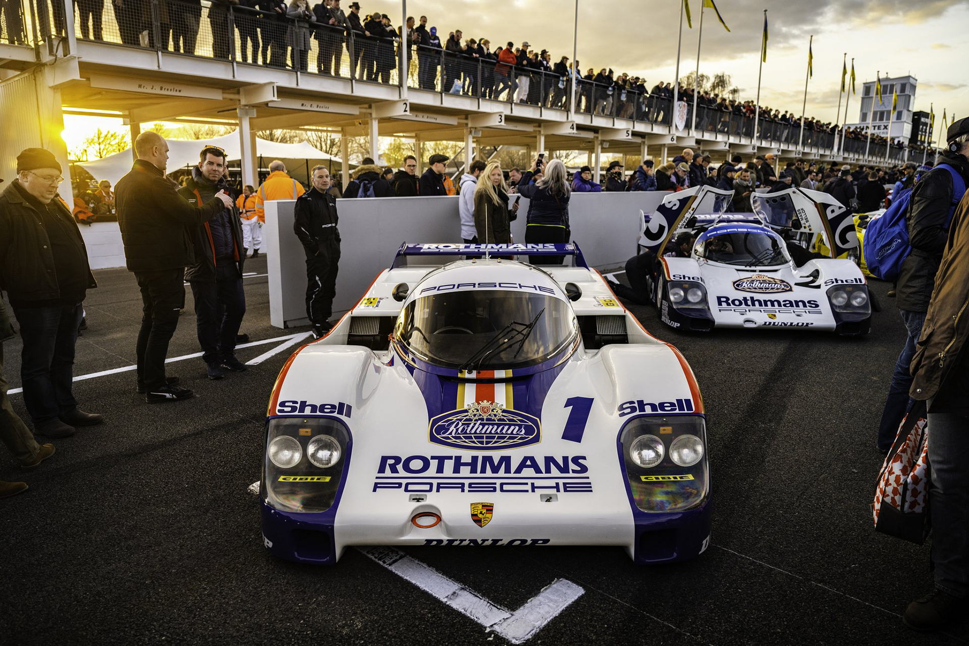 Una belleza el Porsche 956 de las 24 Horas Le Mans de los años ochenta. La marca alemana es la más ganadora de la legendaria carrera de endurance (@GoodwoodRRC)