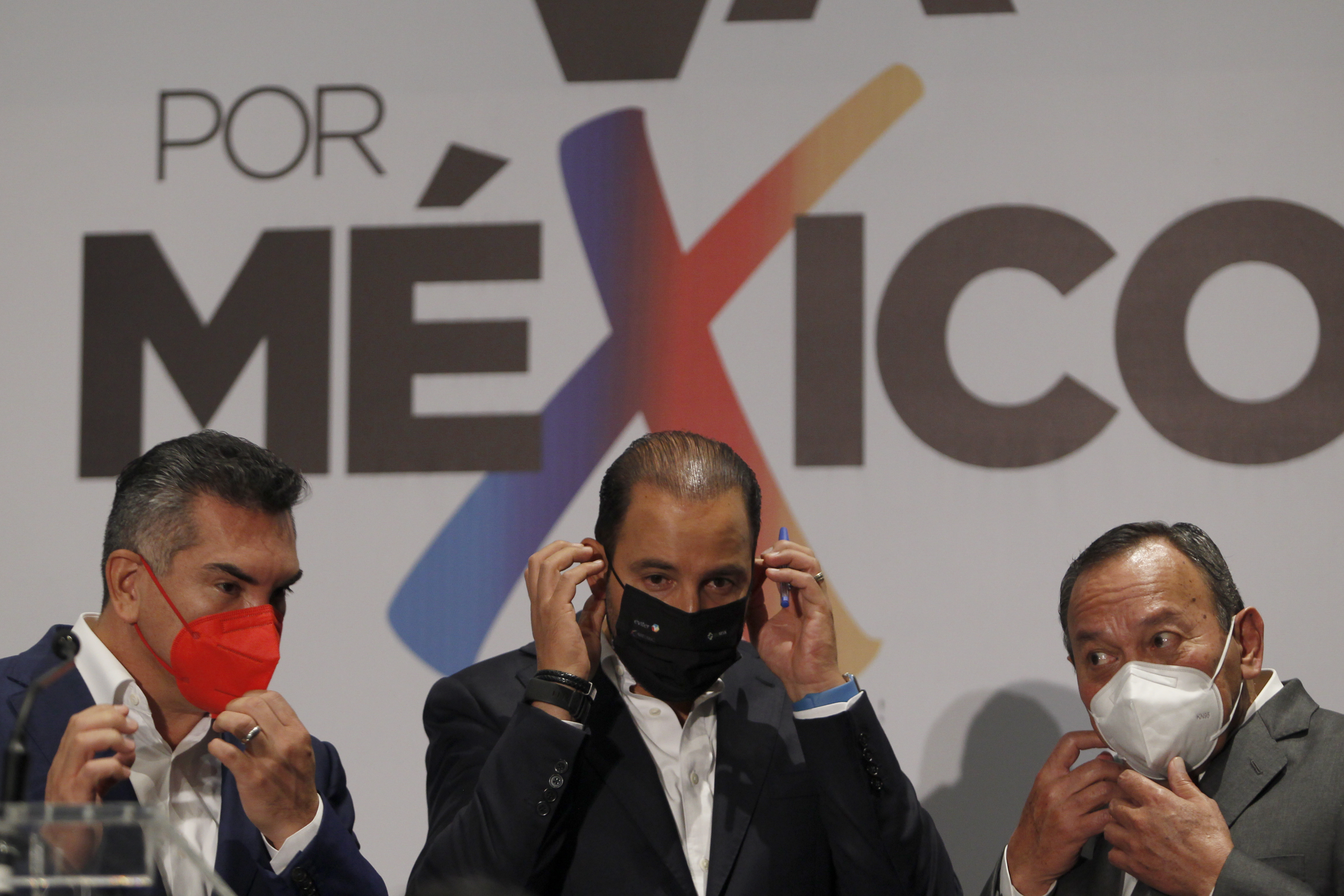 Tras ganar sólo 2 de 4 gubernaturas, Alito Moreno aseguró que Va por México podría ganarle a Morena en 2024 (Foto: Karina Hernández / Infobae)