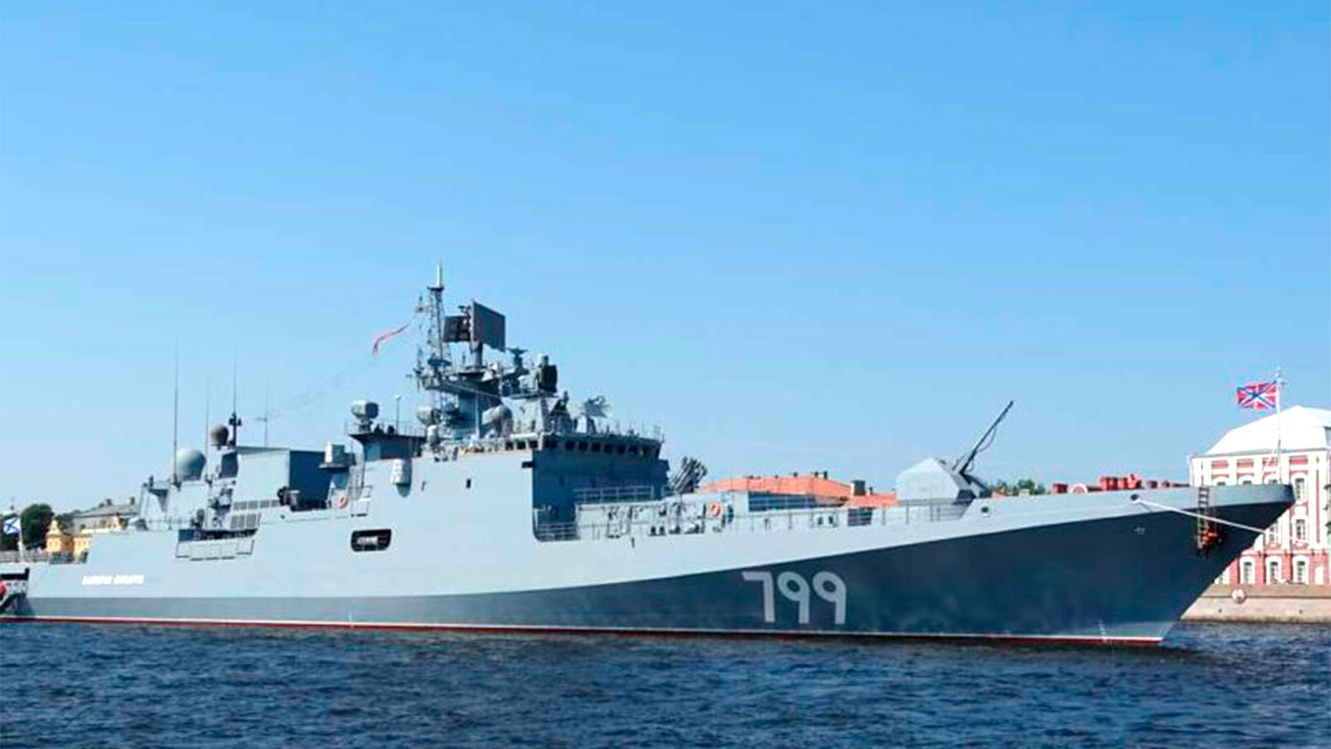 El buque “Almirante Makarov”