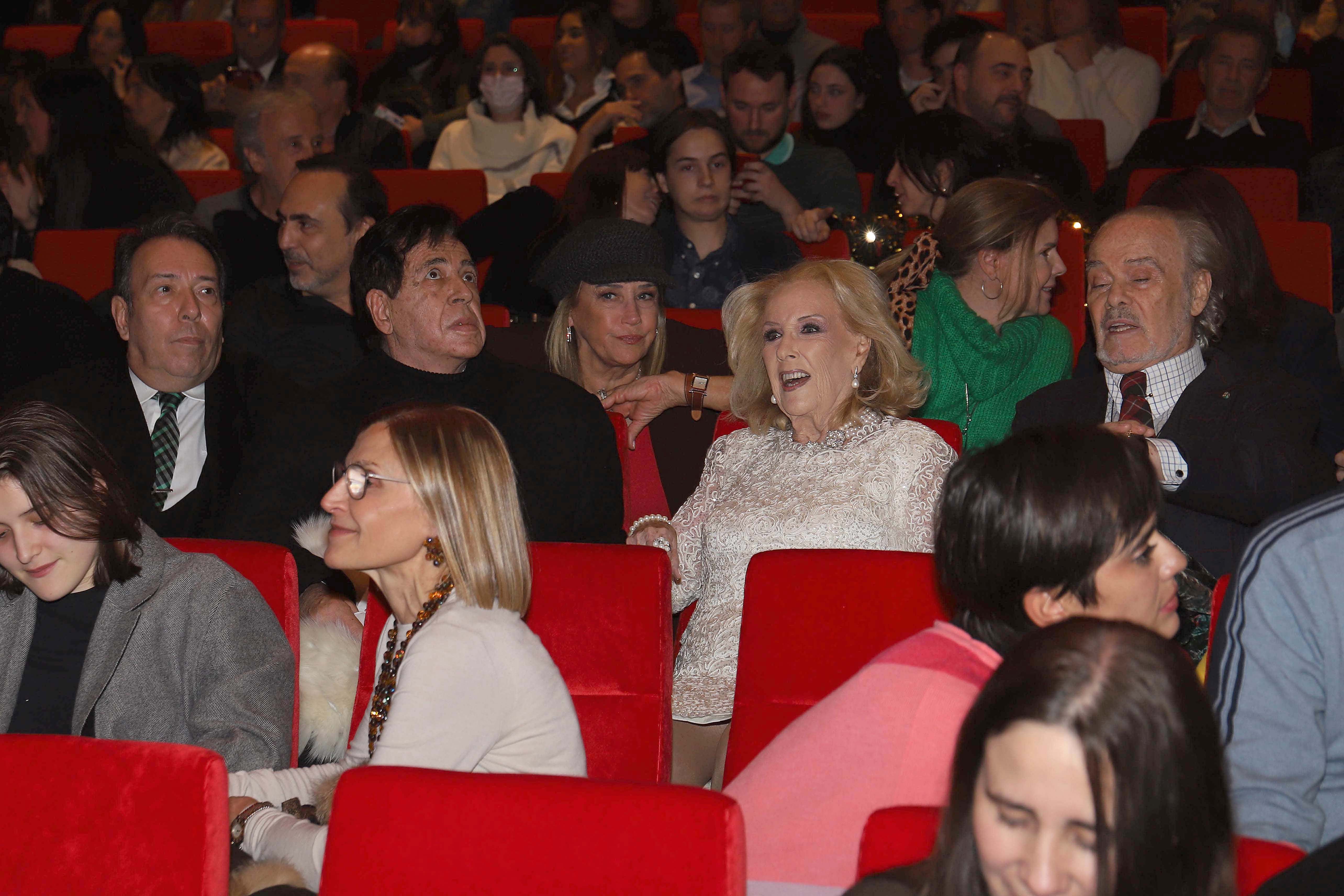 Mirtha Legrand enjoyed the inauguration from a preferential location