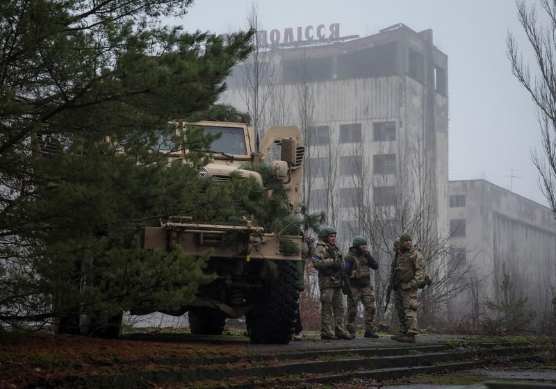 Rusia atacó otro edificio residencial en Ucrania: al menos cuatro muertos y varios heridos. (REUTERS/Gleb Garanich)