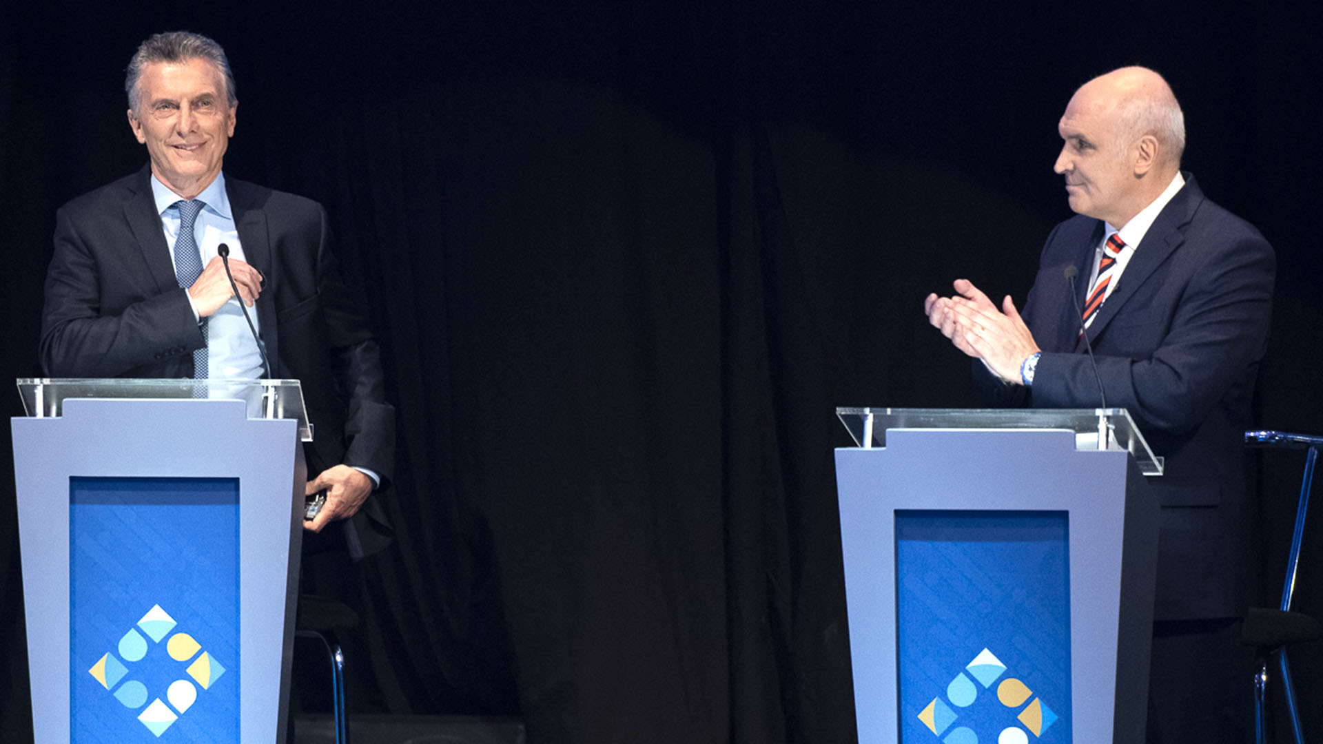 Mauricio Macri y José Luis Espert, en el debate de candidatos presidenciales que se realizó en 2019