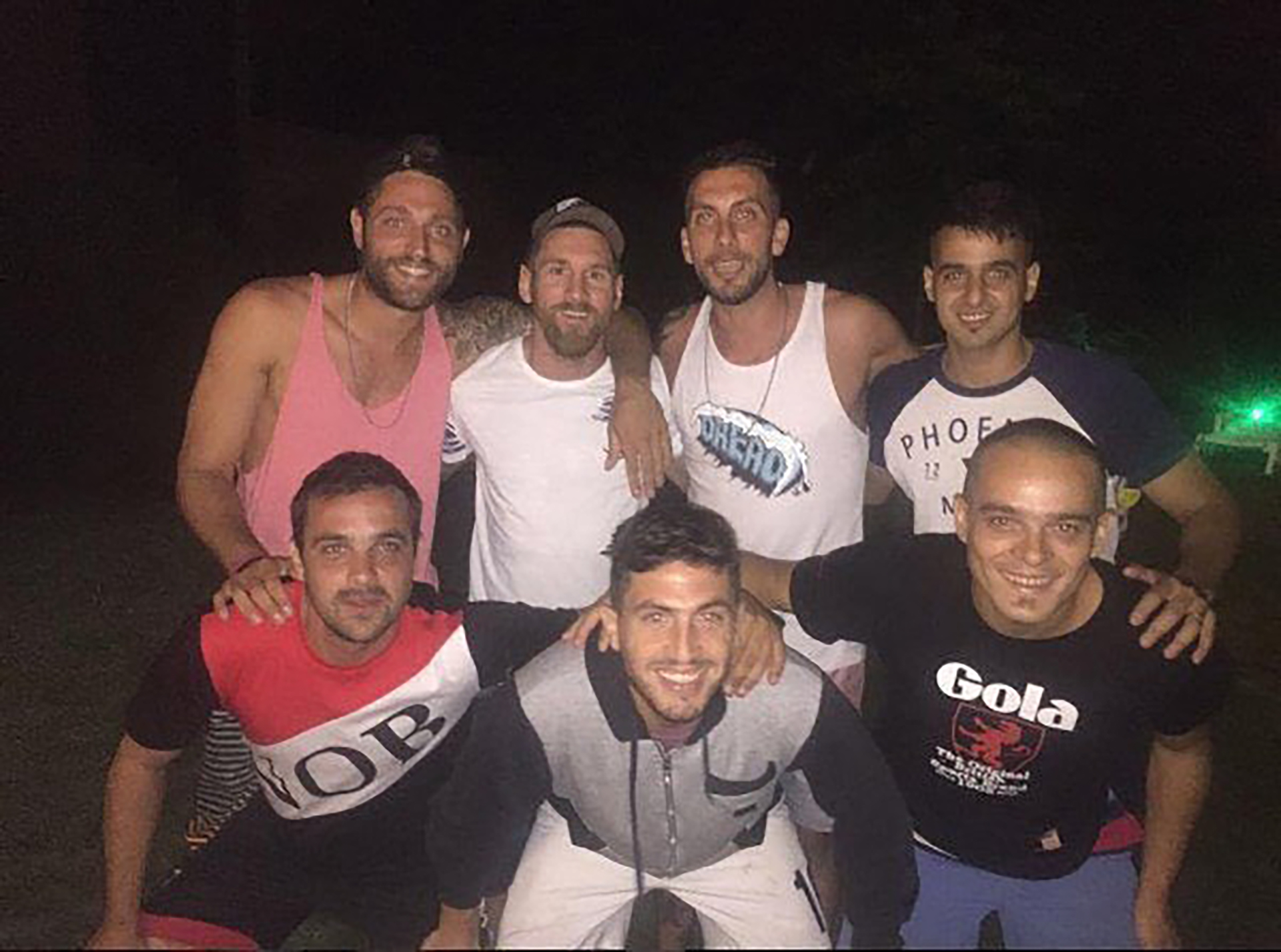 Messi con sus compañeros de la categoría 87 de Newell's