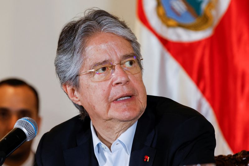 La Corte Constitucional de Ecuador admitió la solicitud de juicio político en contra del presidente Guillermo Lasso. (REUTERS)