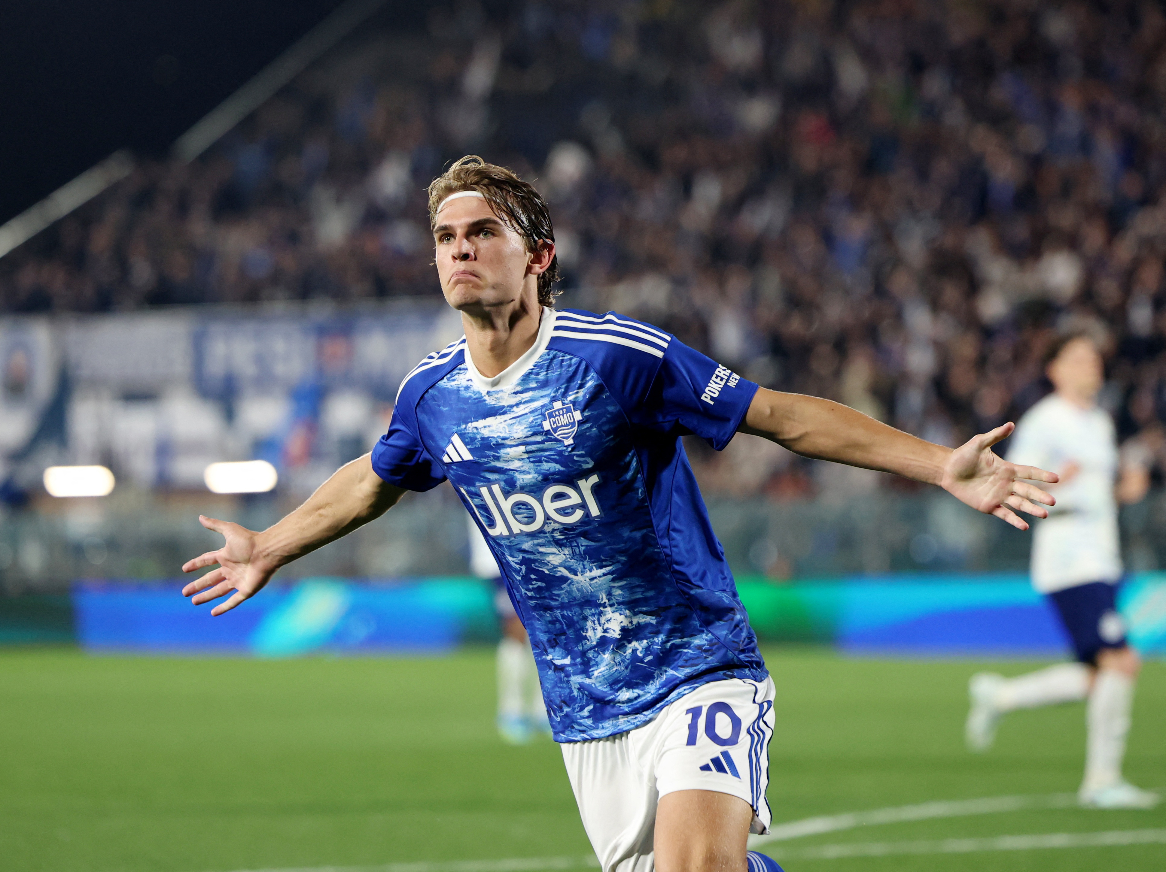 Nico Paz convirti&oacute; un golazo en la derrota por 4-3 del Como ante el Inter de Milan, que se encamina a ganar la Serie A