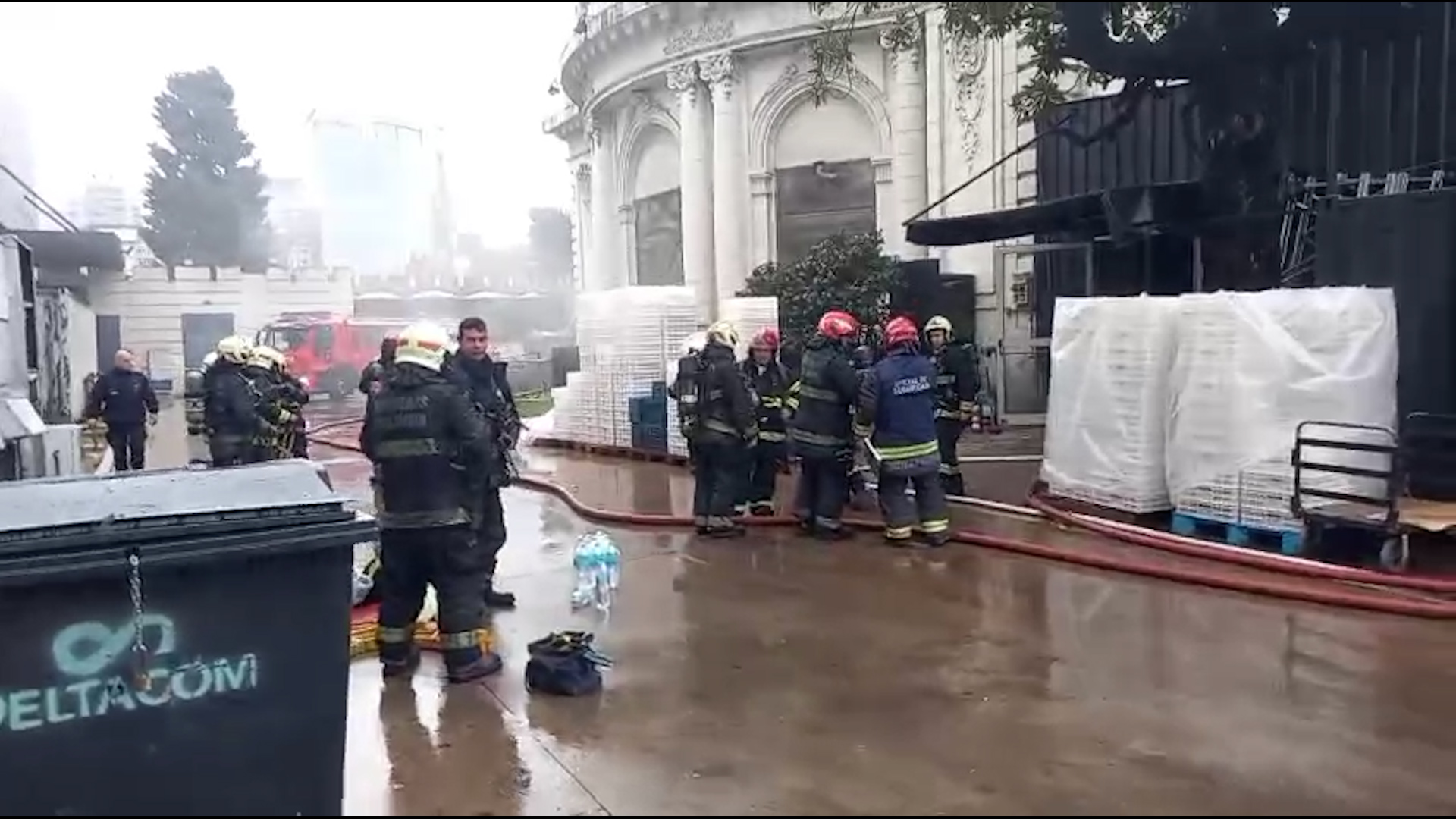 Susto en La Rural: se incendi&oacute; una cocina y m&aacute;s de 60 personas se autoevacuaron