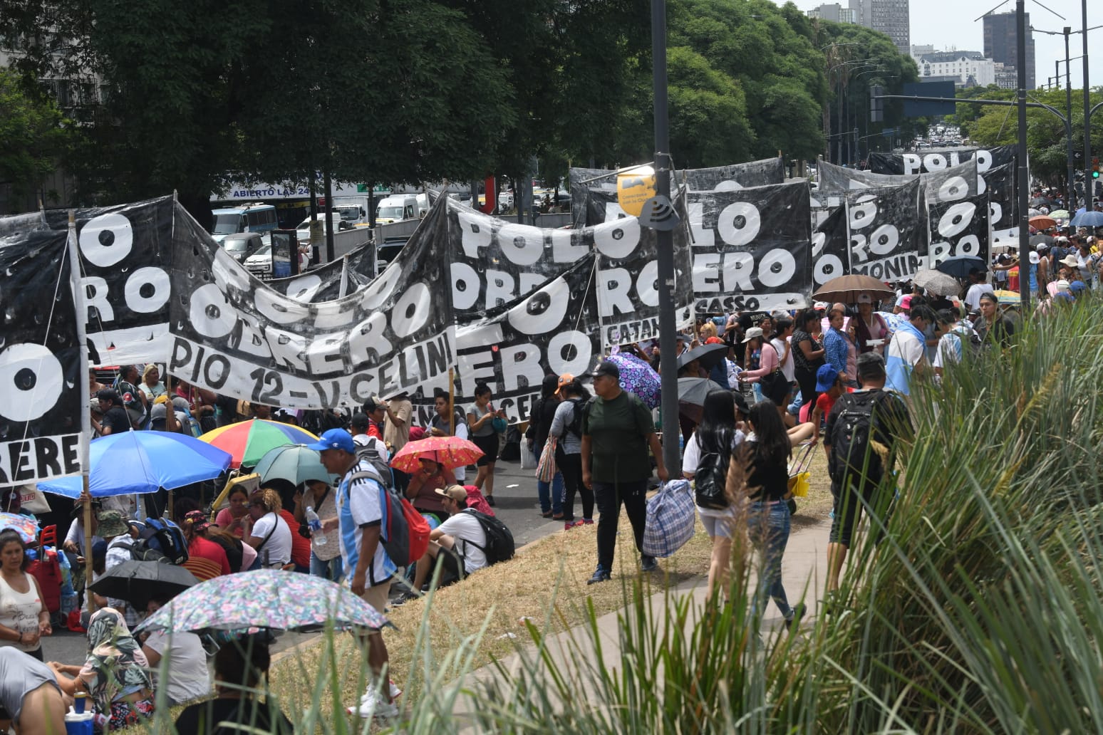 Los movimientos sociales evalúan tomar medidas de fuerza 