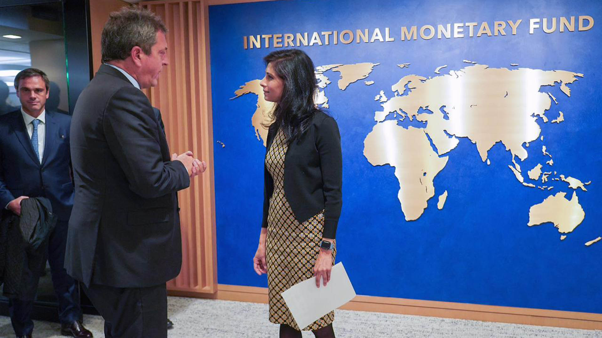 El ministro de Economía, Sergio Massa, y la vicedirectora gerente del FMI, Gita Gopinath