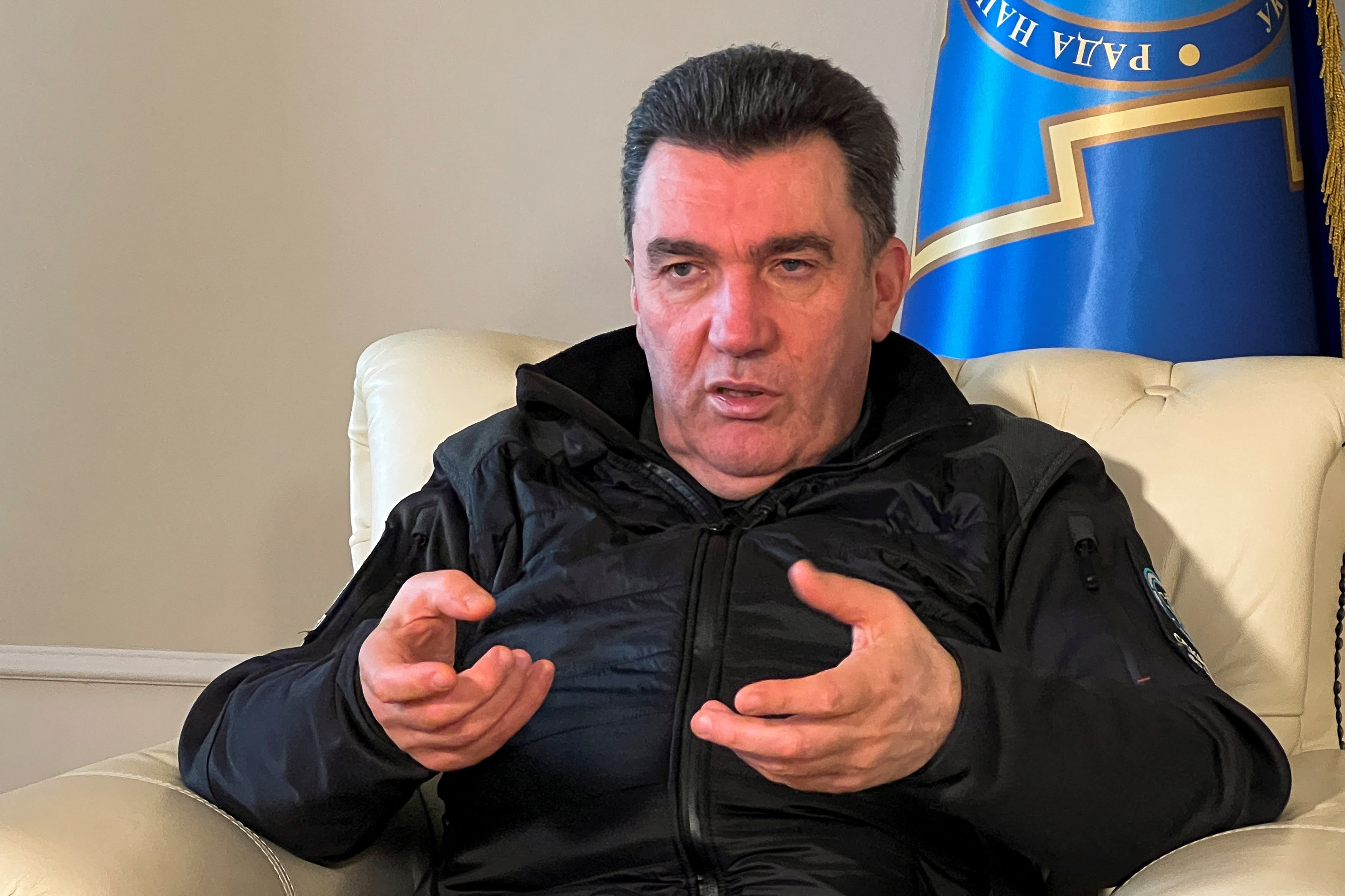El secretario del Consejo de Defensa y Seguridad Nacional ucraniano, Oleksiy Danilov, informó además que algunas fuerzas mercenarias del grupo Wagner se estaban retirando de la ciudad de Bakhmut pero que no significa que dejarán de pelear contra su ejército. (REUTERS)