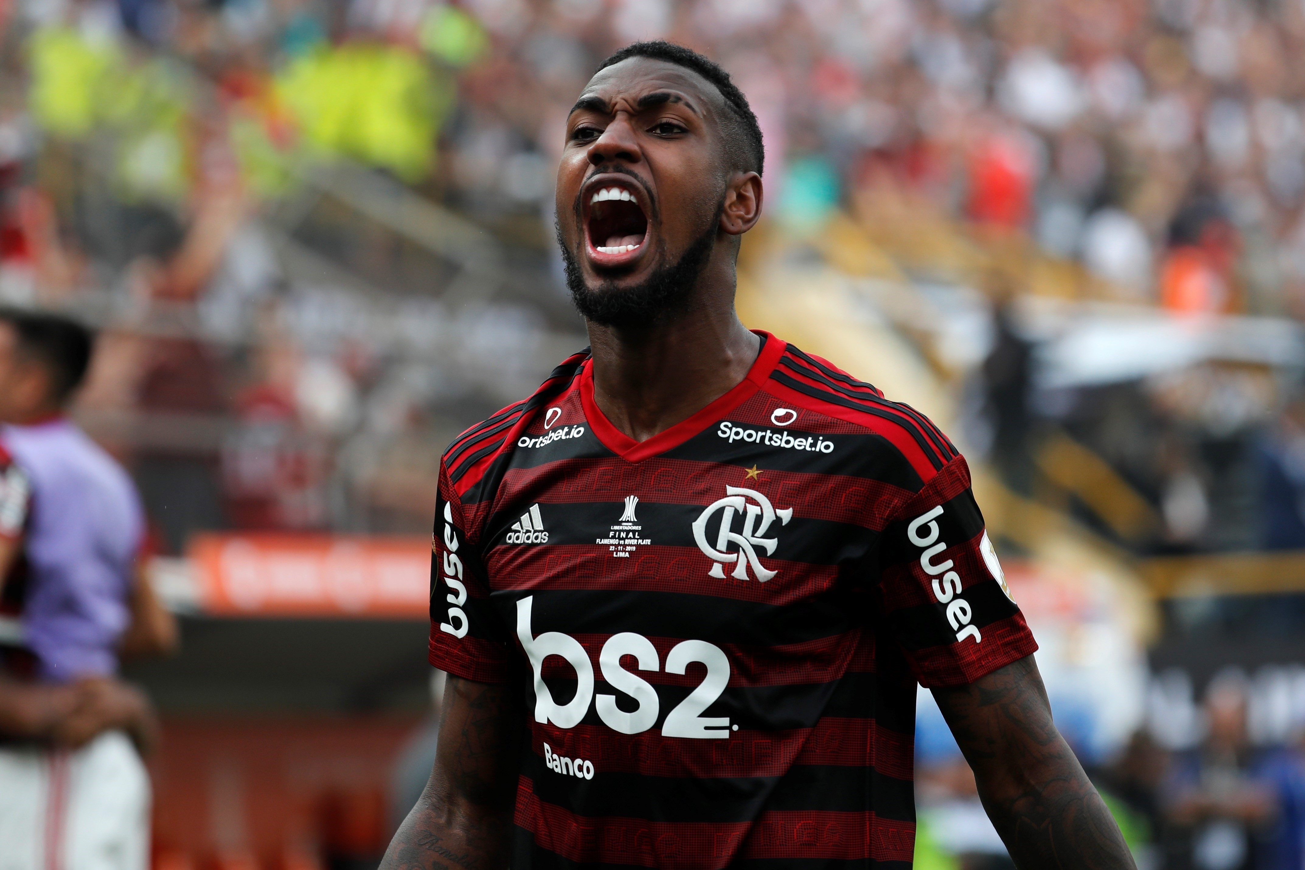Gerson (Flamengo) formaliza una denuncia de racismo contra el colombiano Ramírez - Infobae