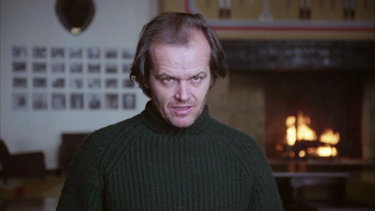 La transformación de Jack Nicholson de un hombre meramente desagradable a un completo psicópata, en "El Resplandor" es aplaudida hasta el día de hoy. 
Foto: Warner Bros. Pictures