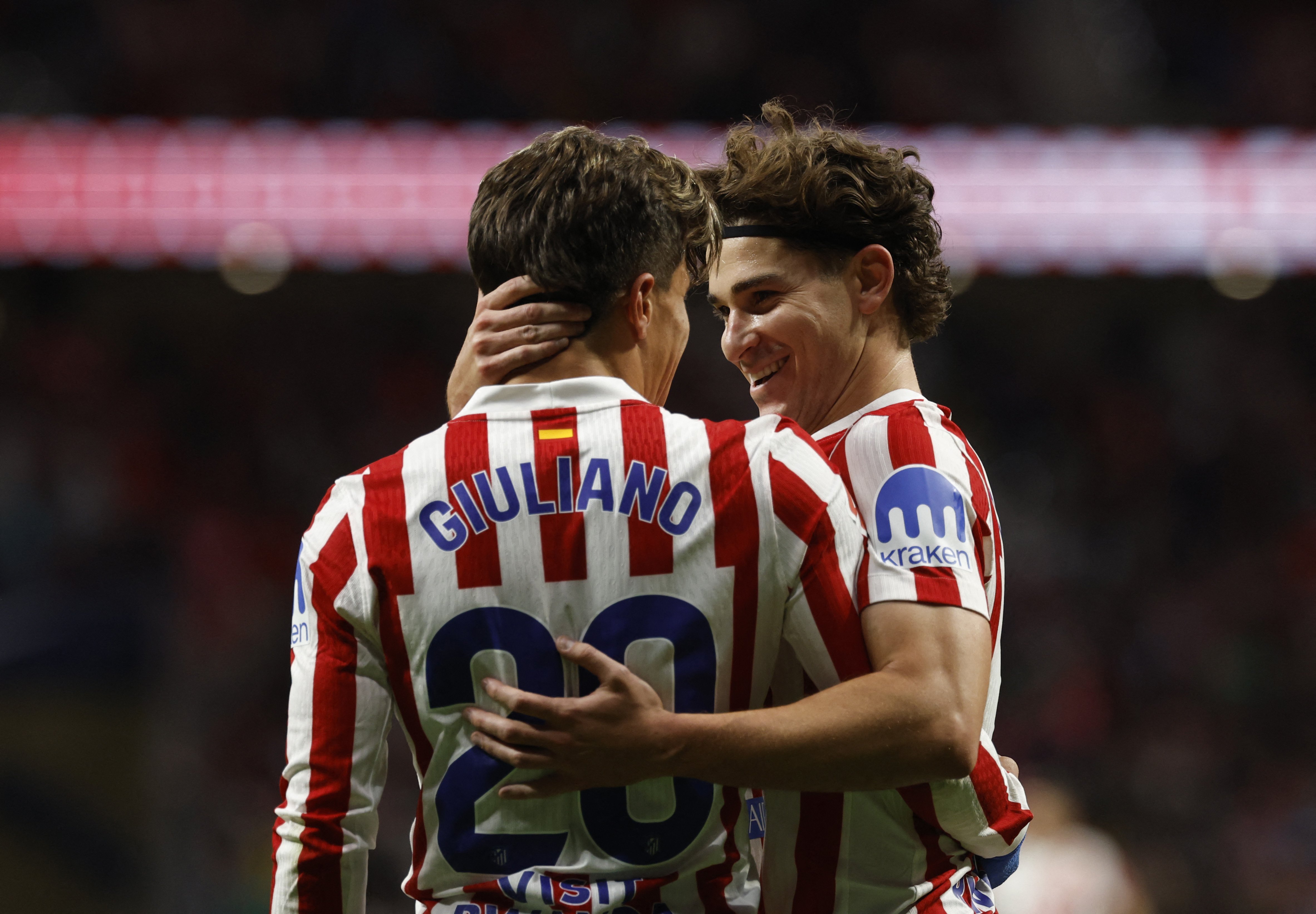 Aparecieron cientos de peces muertos en una playa de Montevideo: un informe técnico del gobierno encontró la razón