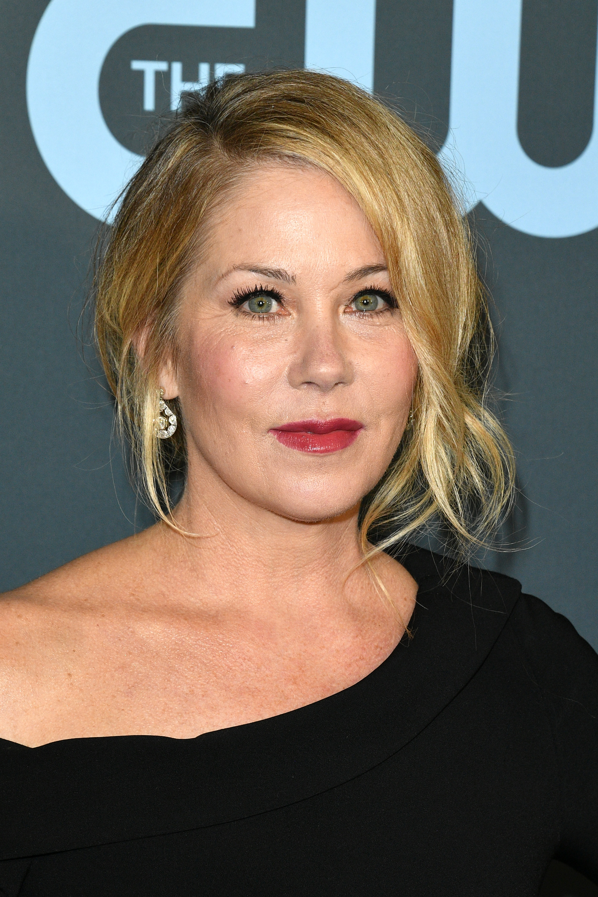 Christina Applegate se sinceró sobre su enfermedad: "No puedo caminar sin bastón"(George Pimentel/WireImage)