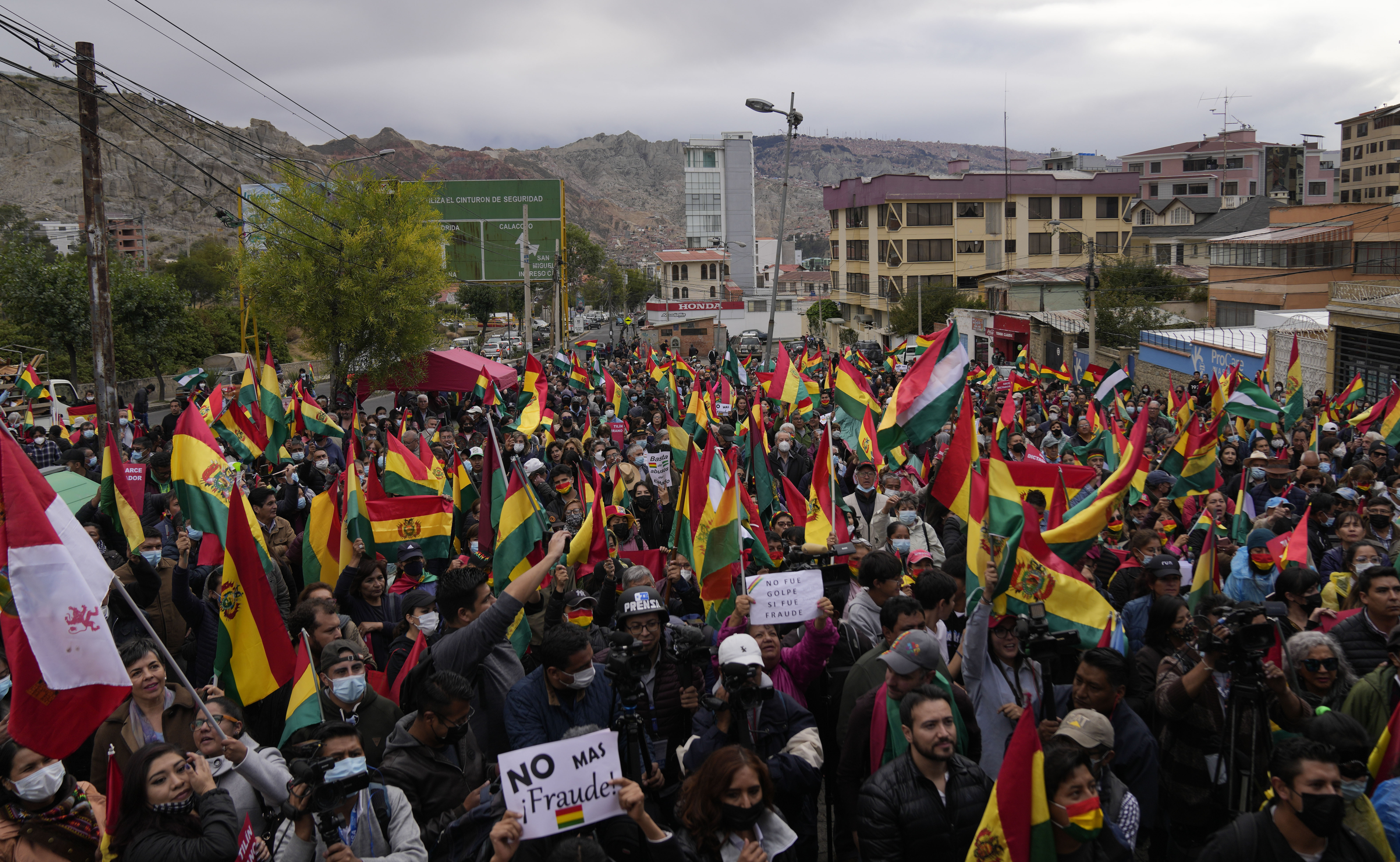 Los bolivianos siguen reclamando la liberación de Camacho y de otros presos políticos (AP)
