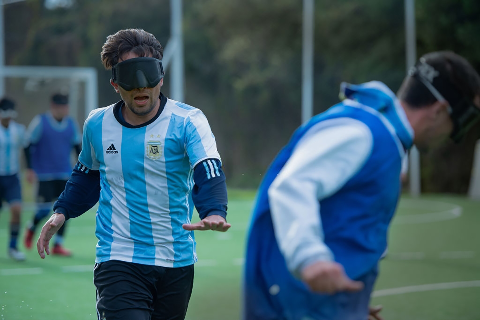 Los Murciélagos tienen quién los escriba: épica y superación en el libro sobre la Selección argentina de fútbol para ciegos