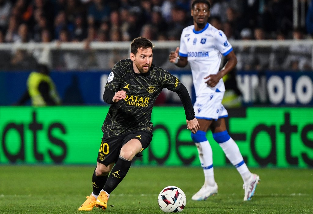 Lionel Messi repartió una asistencia a Kylian Mbappé en el partido del PSG ante el Auxerre (ARNAUD FINISTRE / AFP)