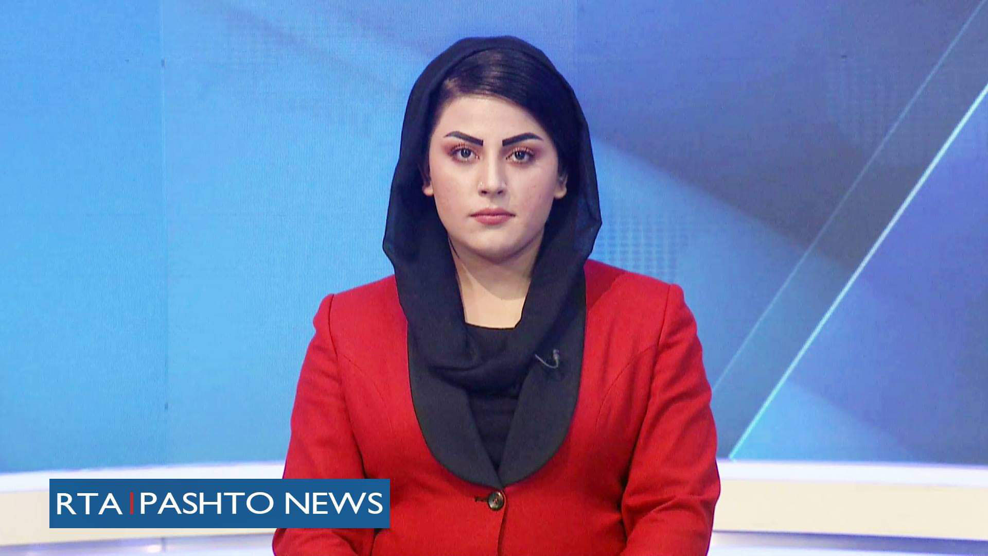 Desde este domingo, las periodistas afganas deberán taparse el rostro en TV