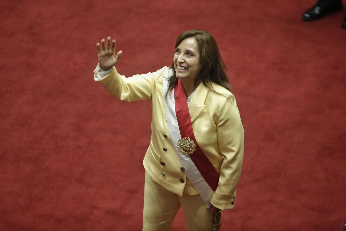 La presidenta de la república, Dina Boluarte, dijo que se "dedicará en cuerpo y alma" a trabajar por los 33 millones de peruanos.
