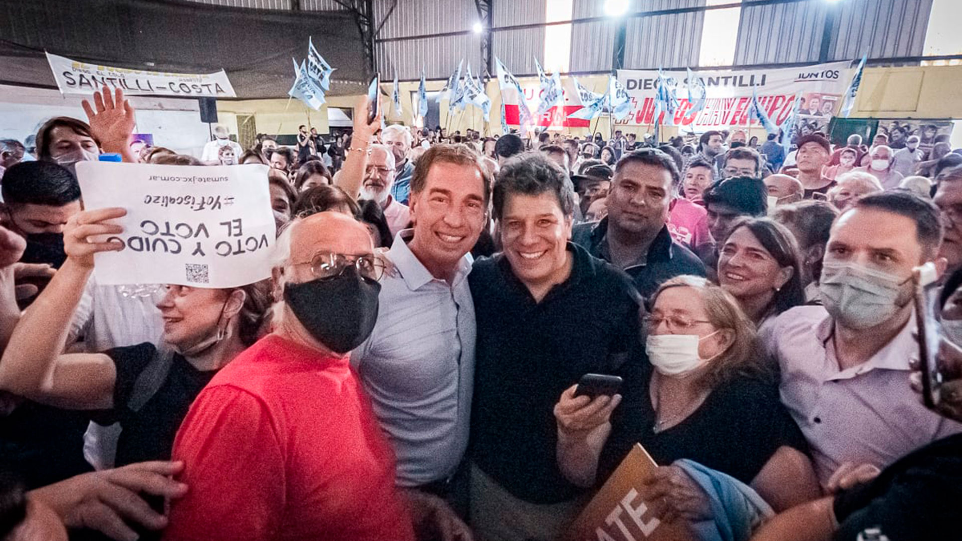 Diego Santilli (i) y Facundo Manes, durante un acto de campaña de cara a las elecciones legislativas de 2021.
