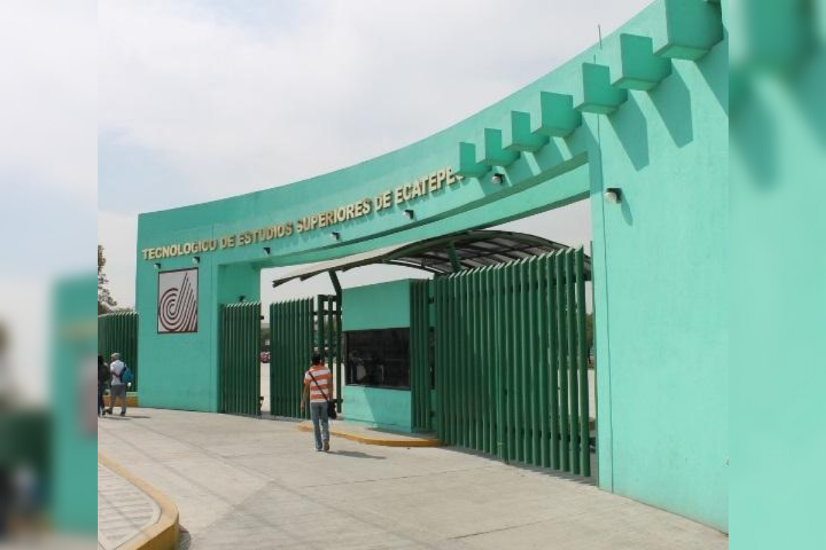 Los estudiante aseguraron que existen al menos 4 denuncias contra el profesor señalado de presunto acoso sexual (Foto: Twitter@Ecatepec)