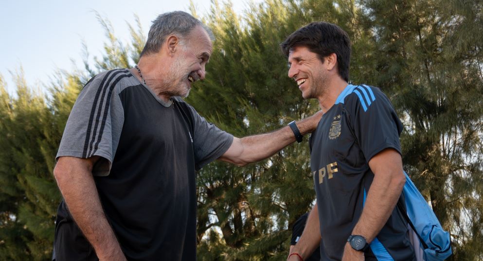 El inesperado gesto de Marcelo Bielsa con la Selección Sub 17 de Argentina que se prepara para el Sudamericano