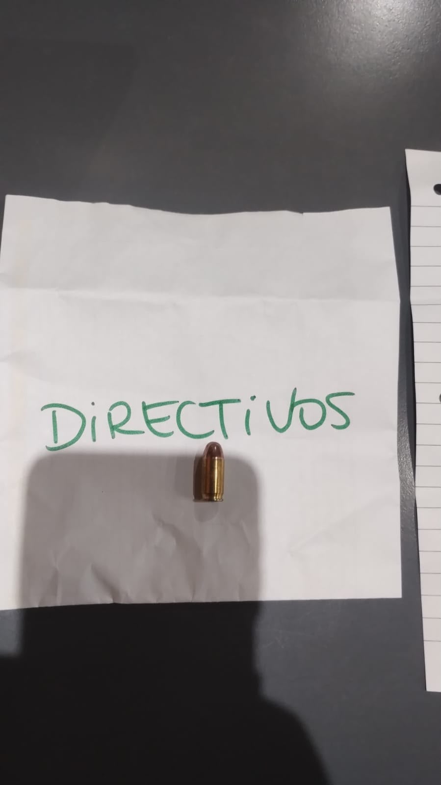 "Tendrán consecuencias": qué decía la carta que enviaron junto a una bala a directivos de una escuela de Haedo