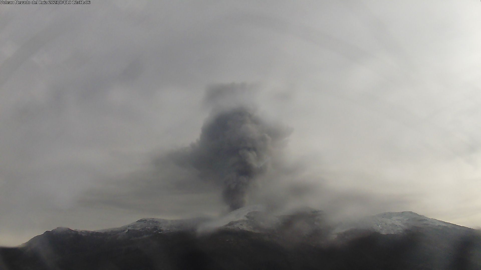 Volcán Nevado del Ruiz (10 de abril de 2023).