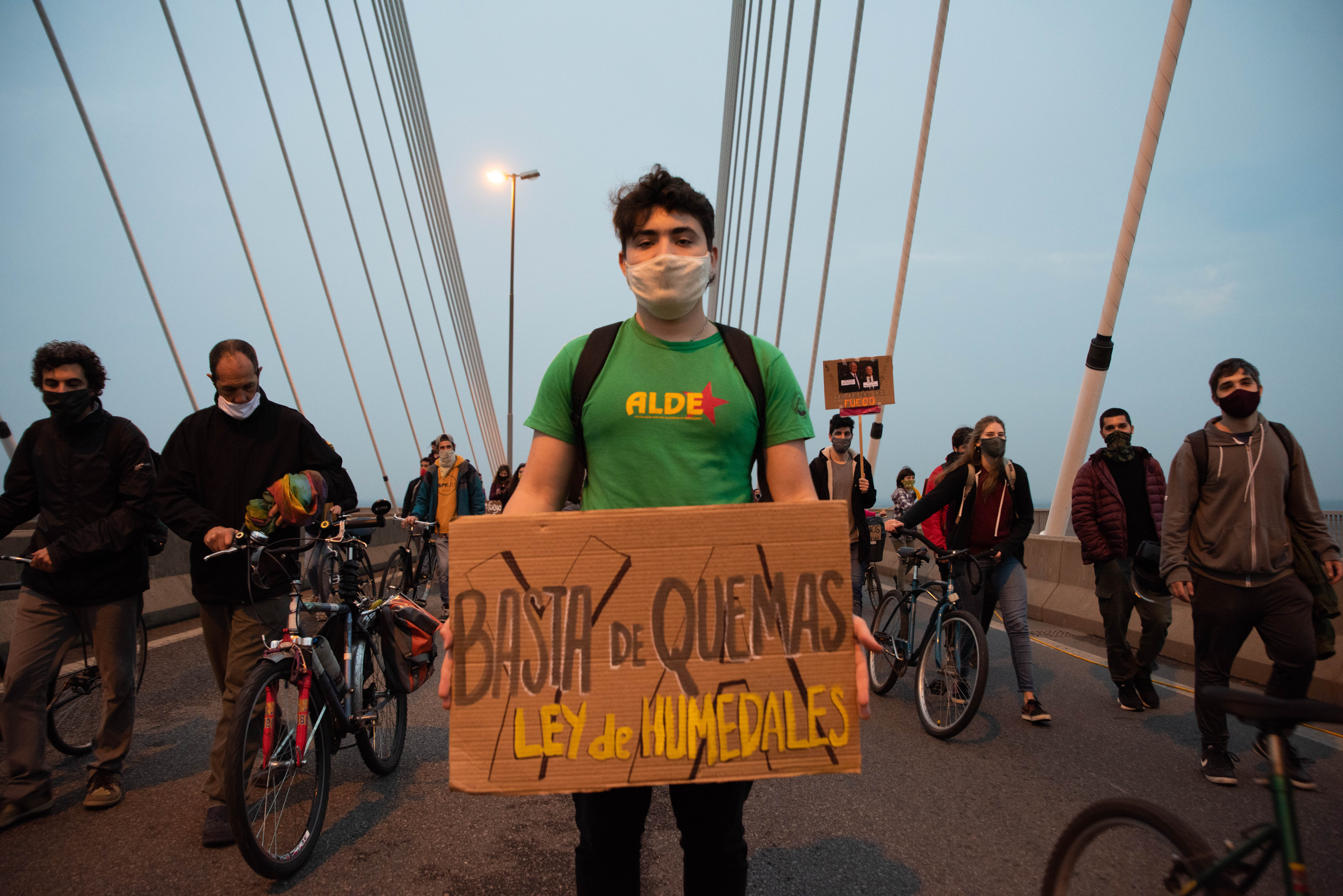 La semana pasada hubo movilizaciones contra la quema de humedales (Fotos: Franco Fafasuli)