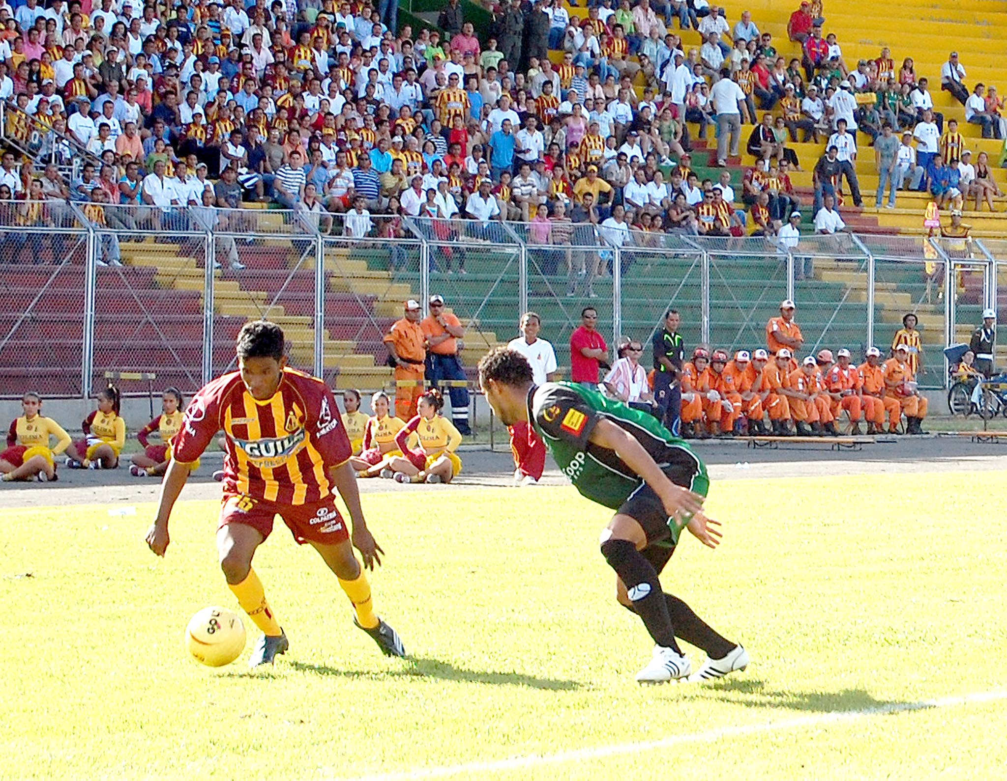 Así Lucían Los Estadios En Colombia Hace Años Con Mallas En Las Tribunas Infobae 5715