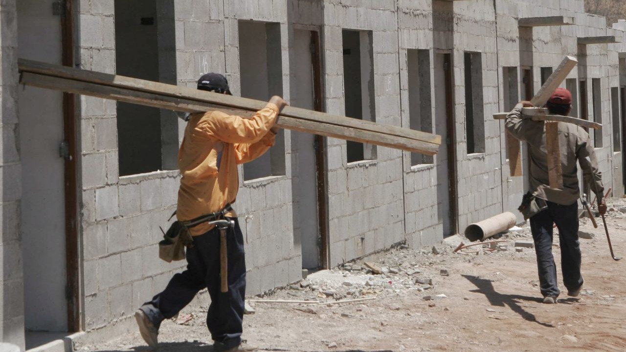La construcción de vivienda en México cayó 30% durante el primer trimestre de 2022: Infonavit
