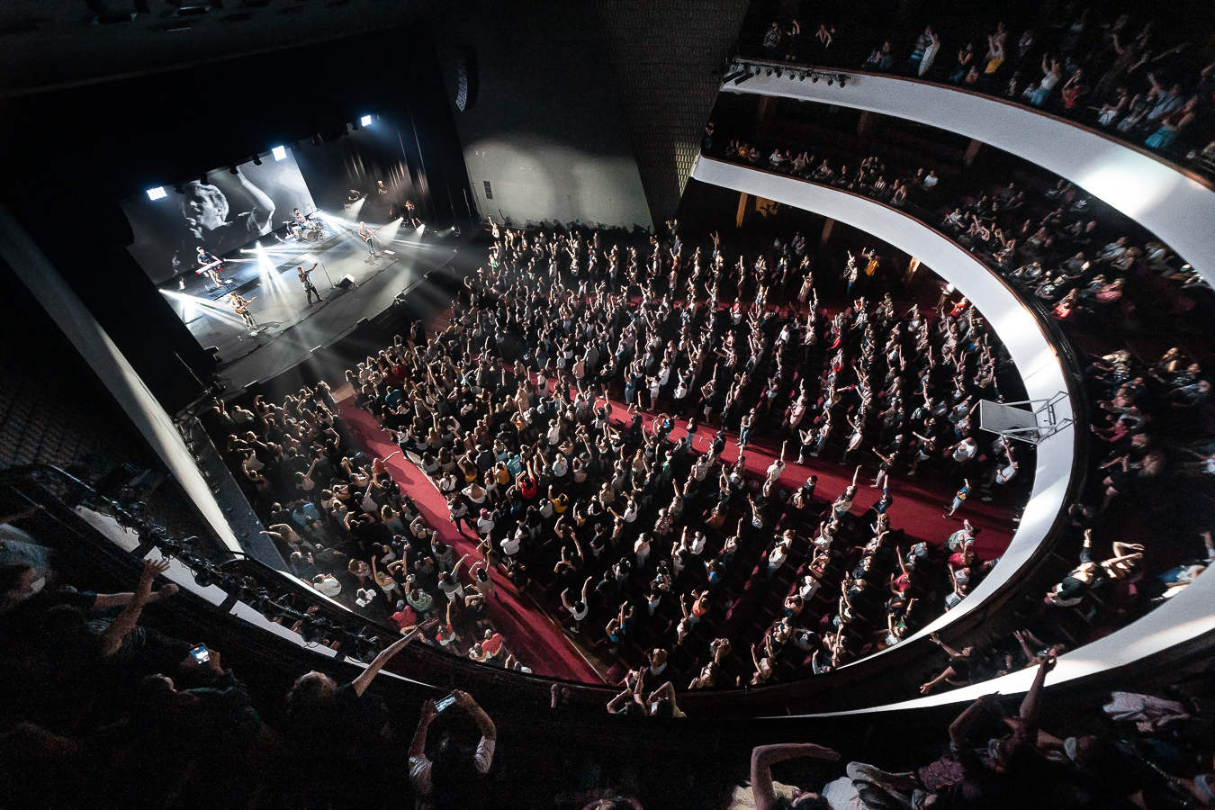 El Teatro Coliseo con aforo al 100%, 30 de noviembre, show Benjamín Amadeo - Crédito: Joaquín Divito