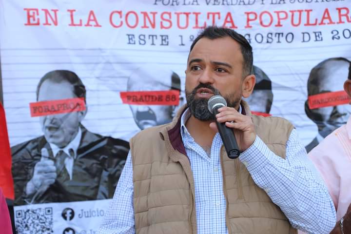 Sánchez Galindo ha liderado una lucha amplia contra la implementación del maíz transgénico en México (Foto: Twitter/@ReneSGalindo)