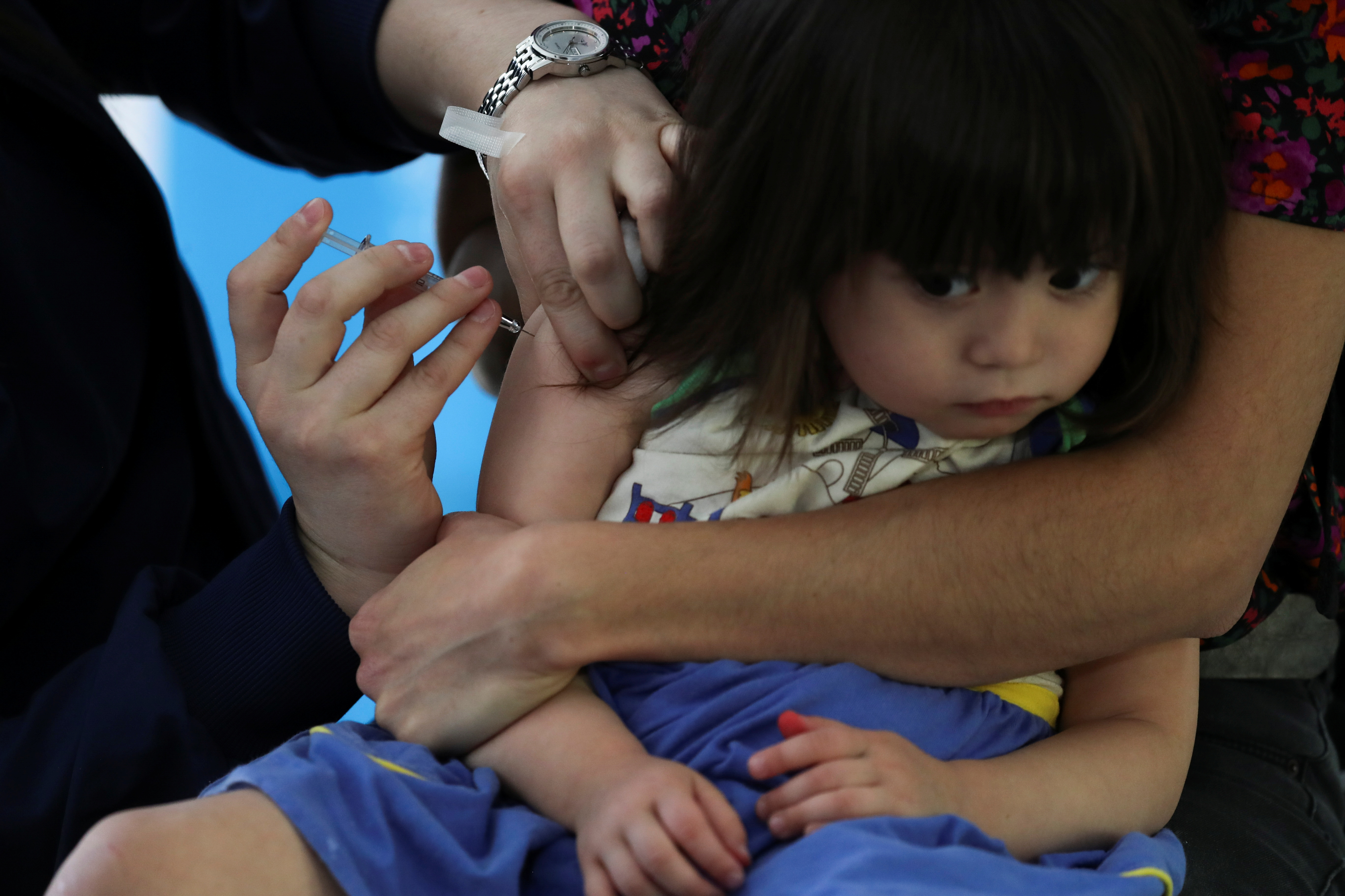 Al reasignarse numerosos recursos y una gran parte del personal para apoyar la respuesta a la COVID-19, se han producido importantes interrupciones en la prestación de servicios de inmunización en muchas partes del mundo REUTERS/Ivan Alvarado